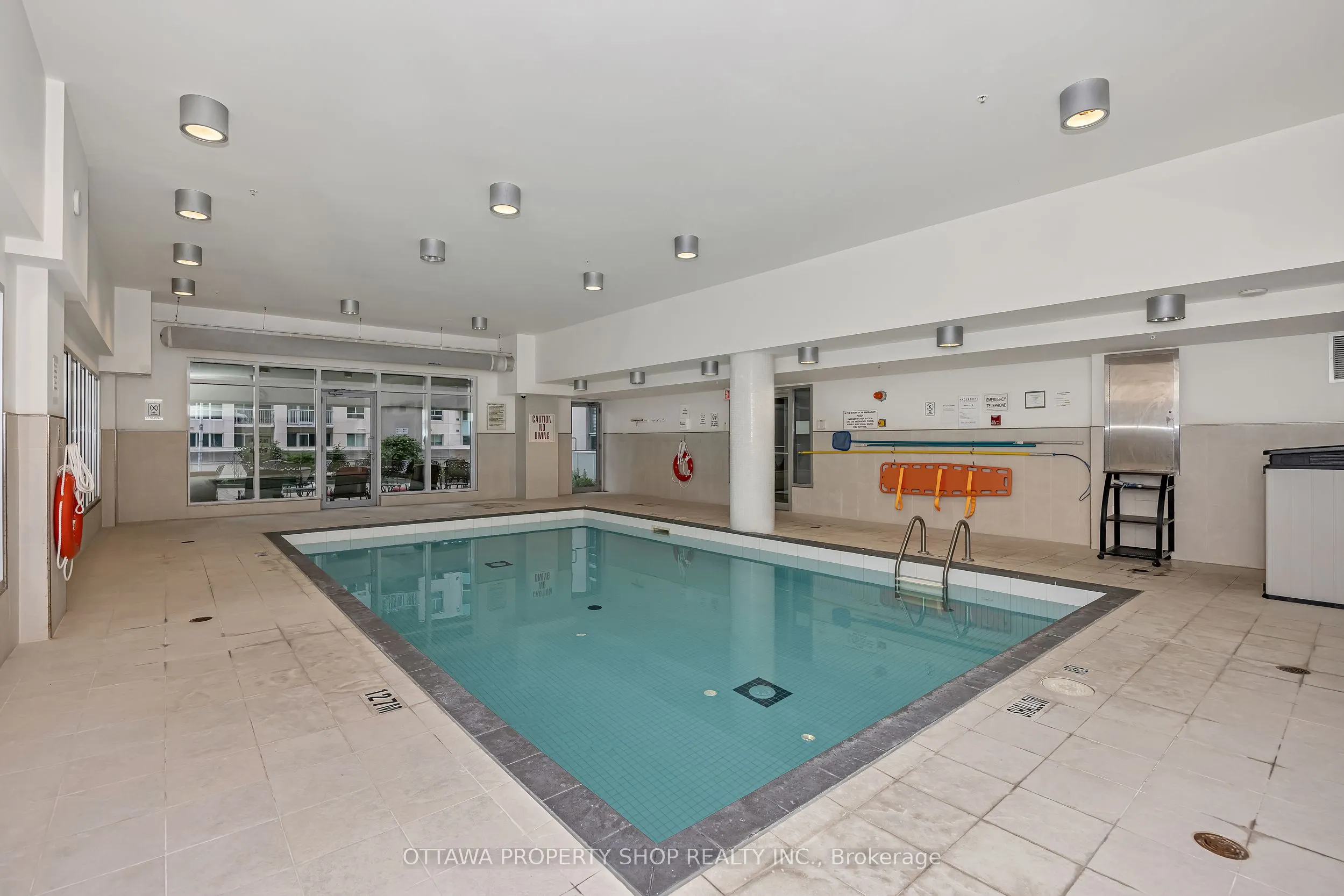 242 Rideau Street