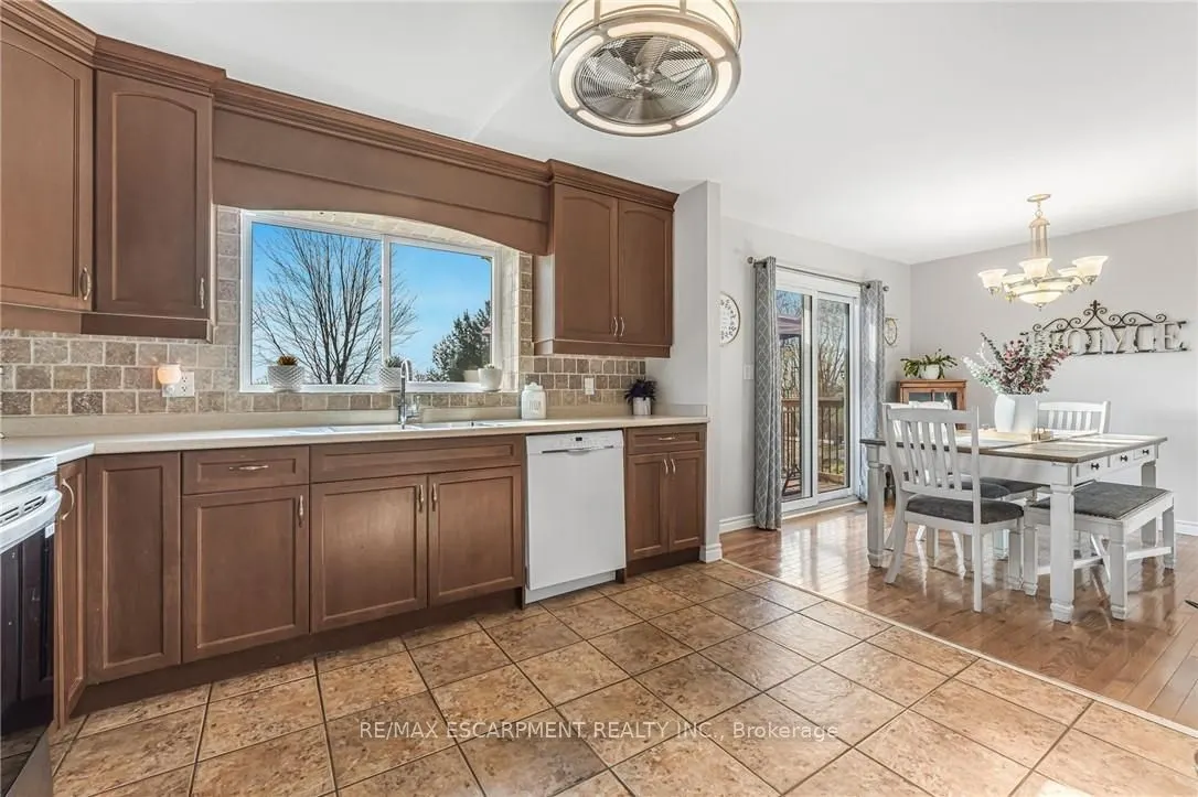 7761 Canborough Road