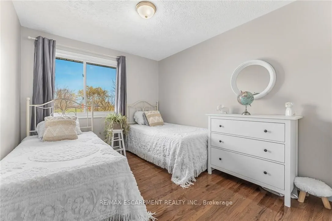 7761 Canborough Road