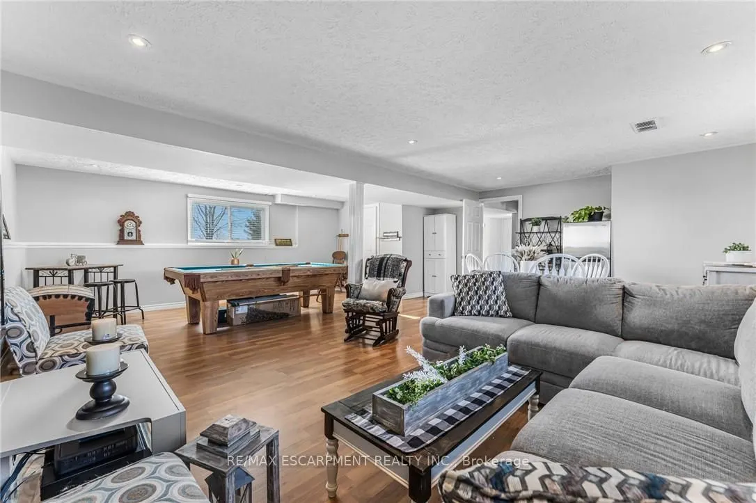 7761 Canborough Road