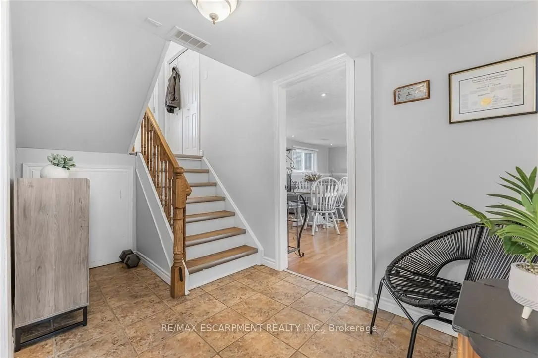 7761 Canborough Road