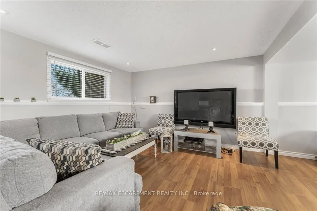 7761 Canborough Road