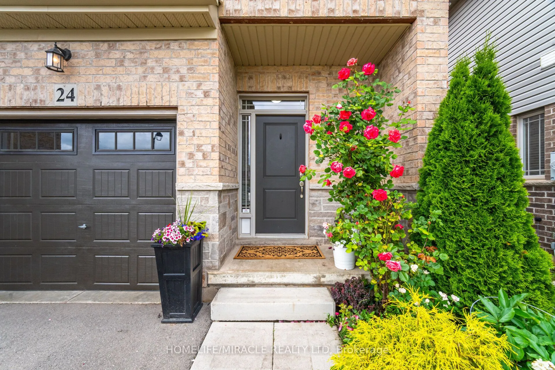 24 Kingsborough Drive