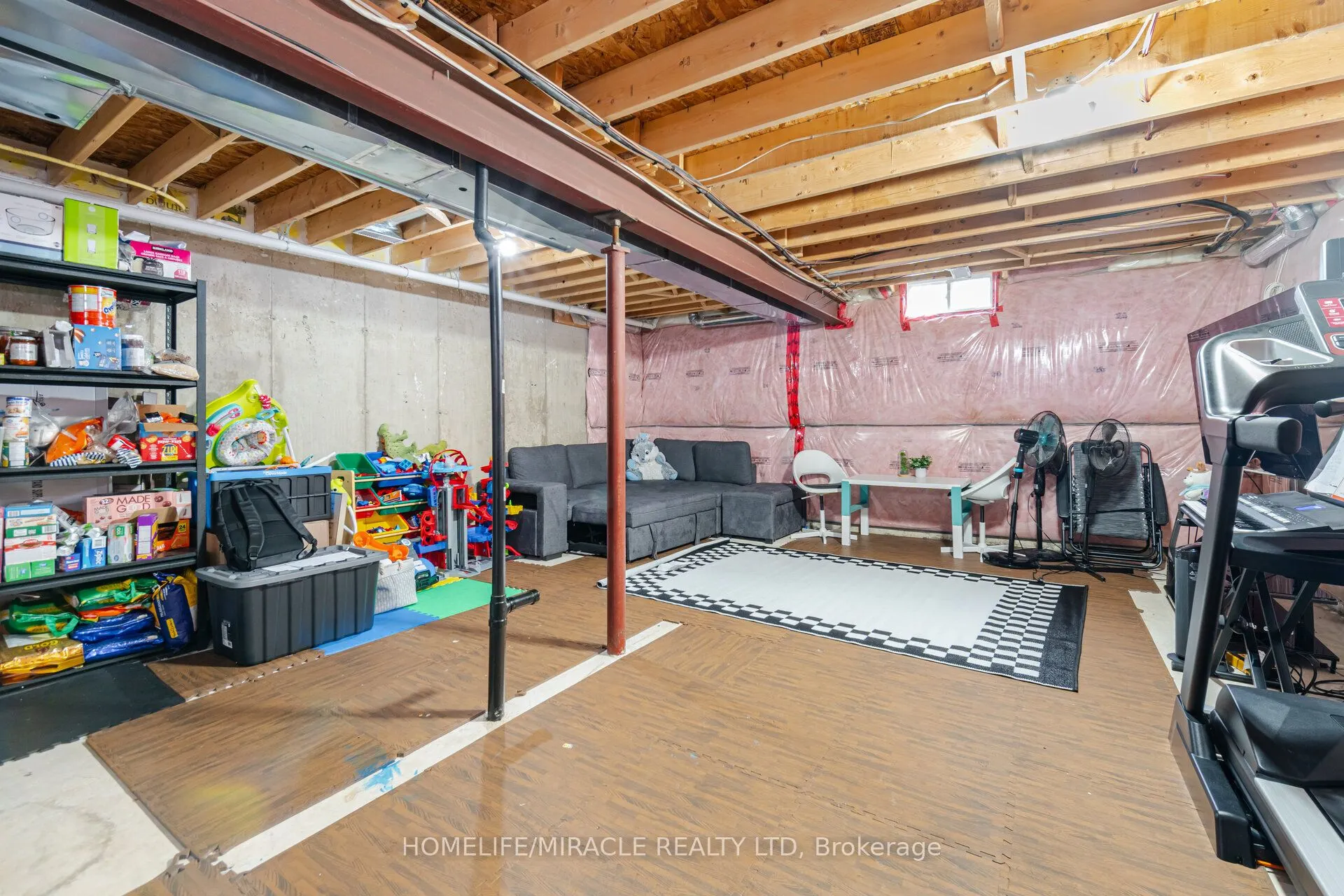 24 Kingsborough Drive