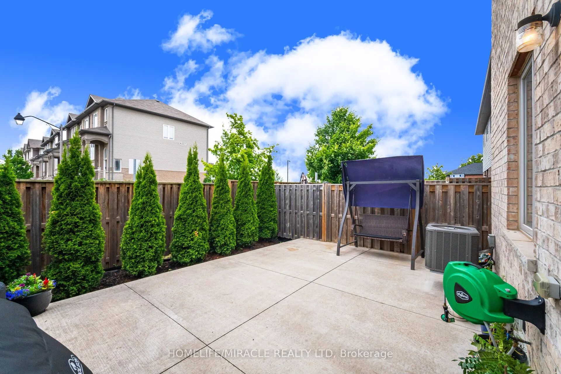 24 Kingsborough Drive