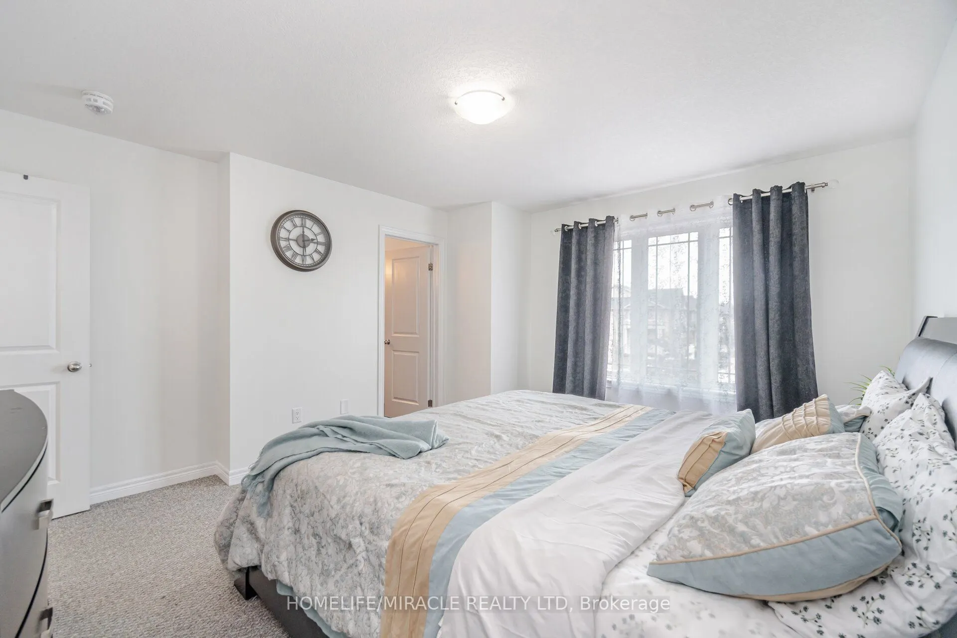 24 Kingsborough Drive