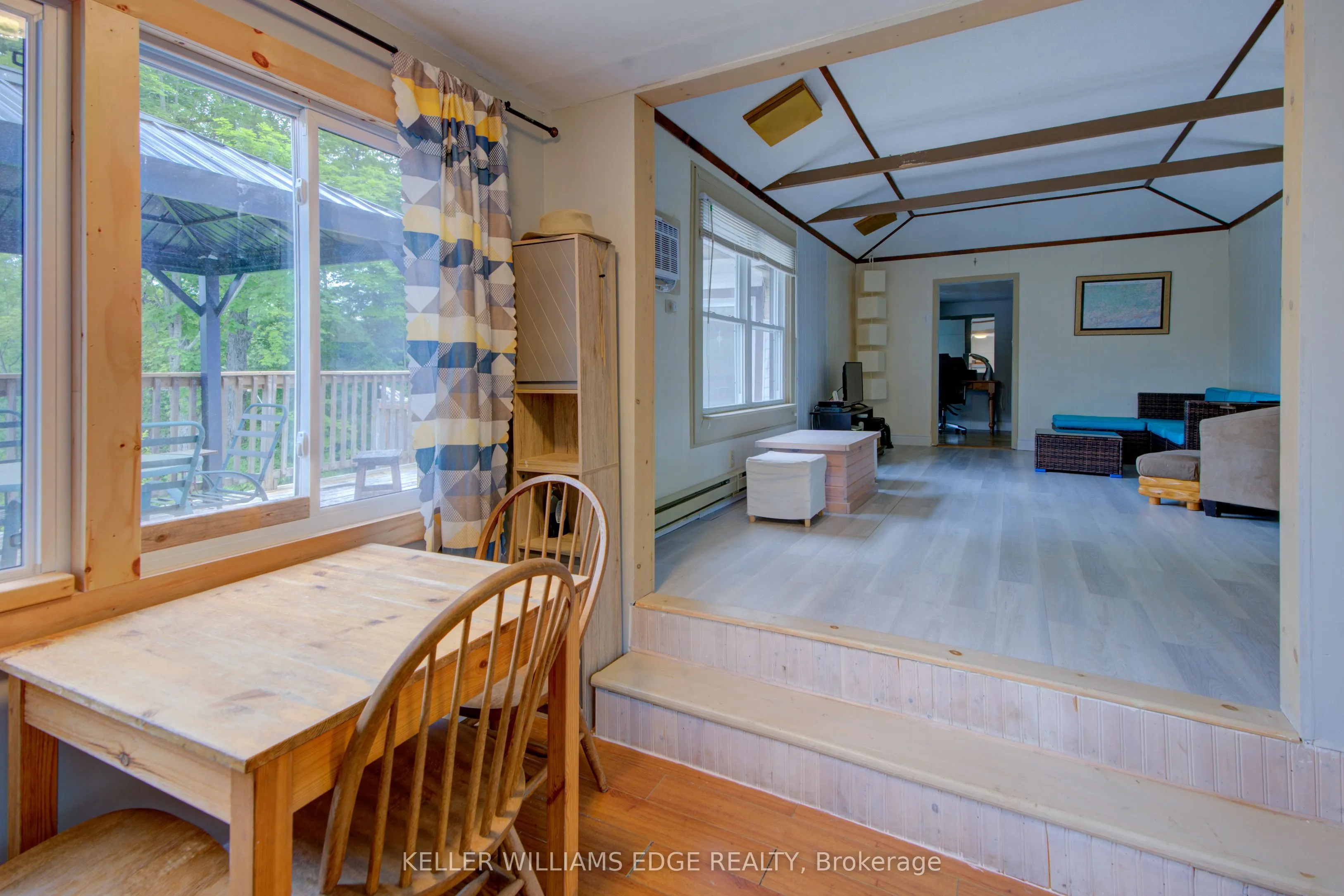 1180 Guigue Road