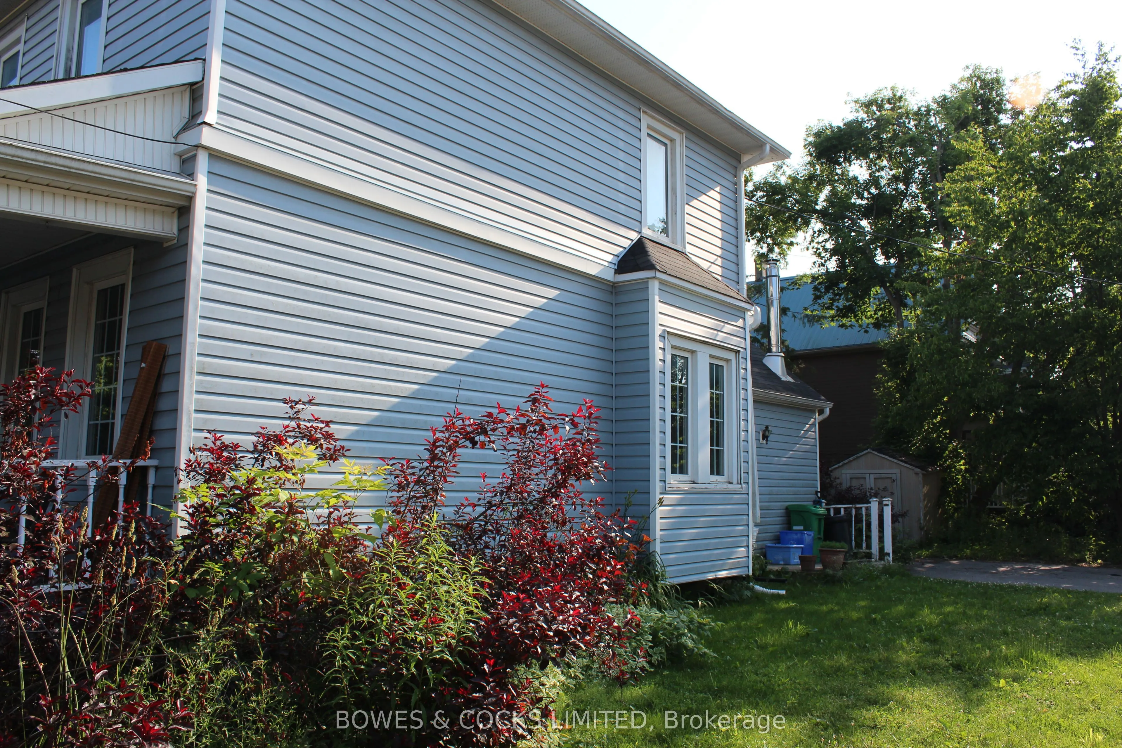 633 Downie Street