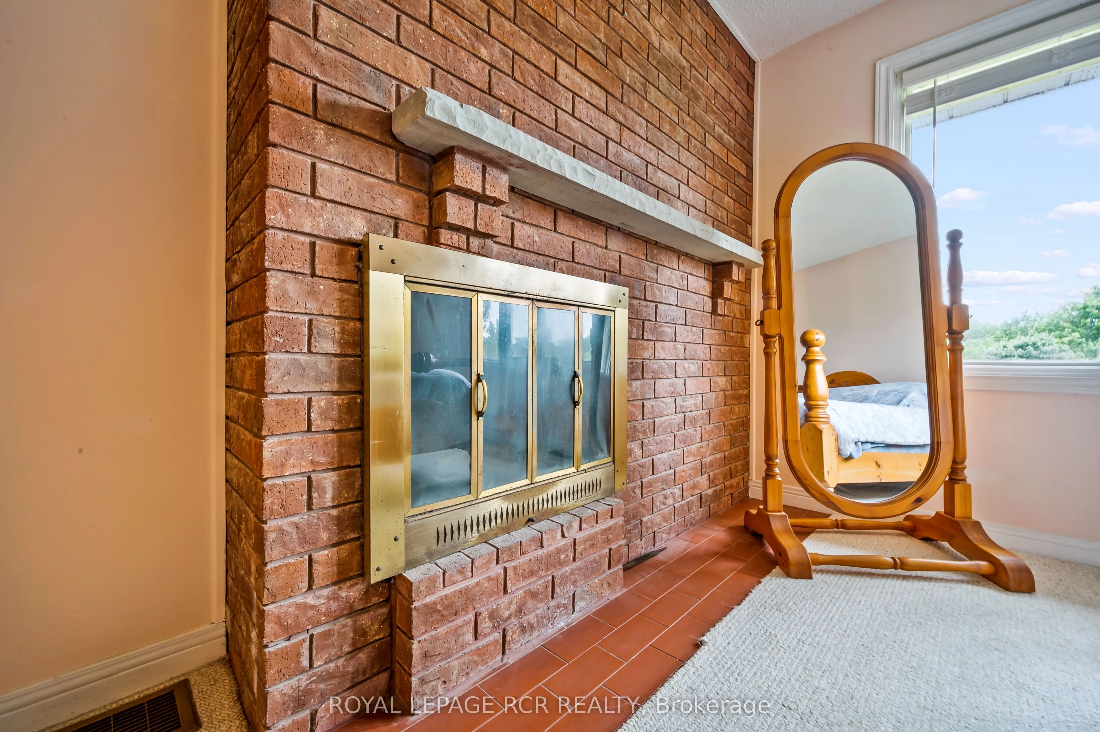 6 Cedar Ridge Court