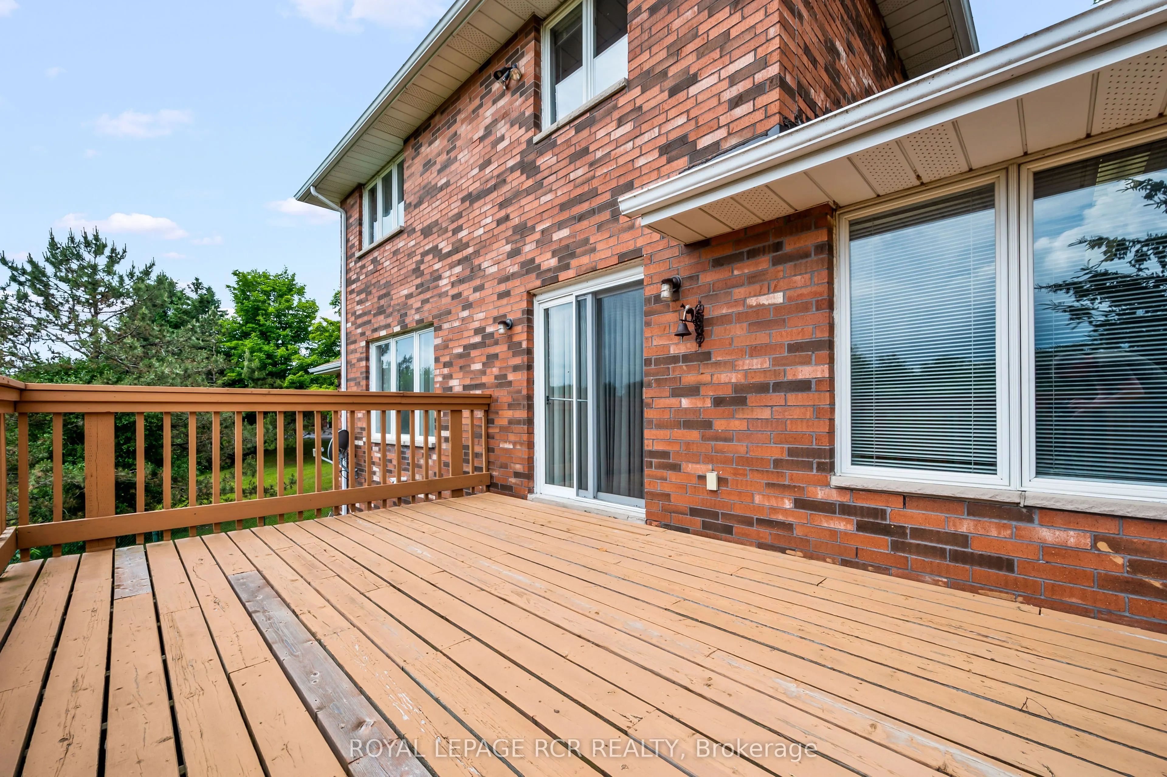 6 Cedar Ridge Court