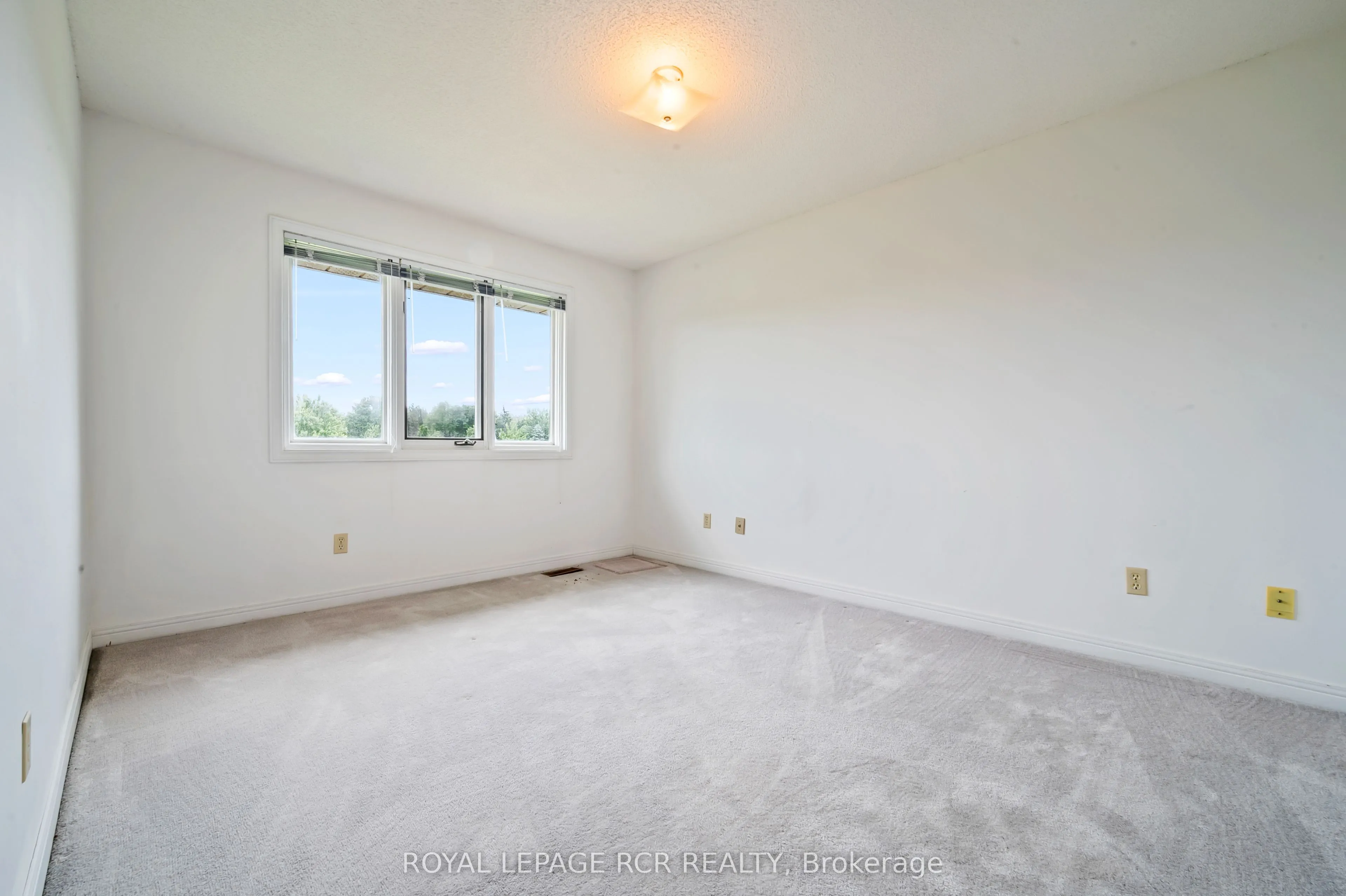 6 Cedar Ridge Court