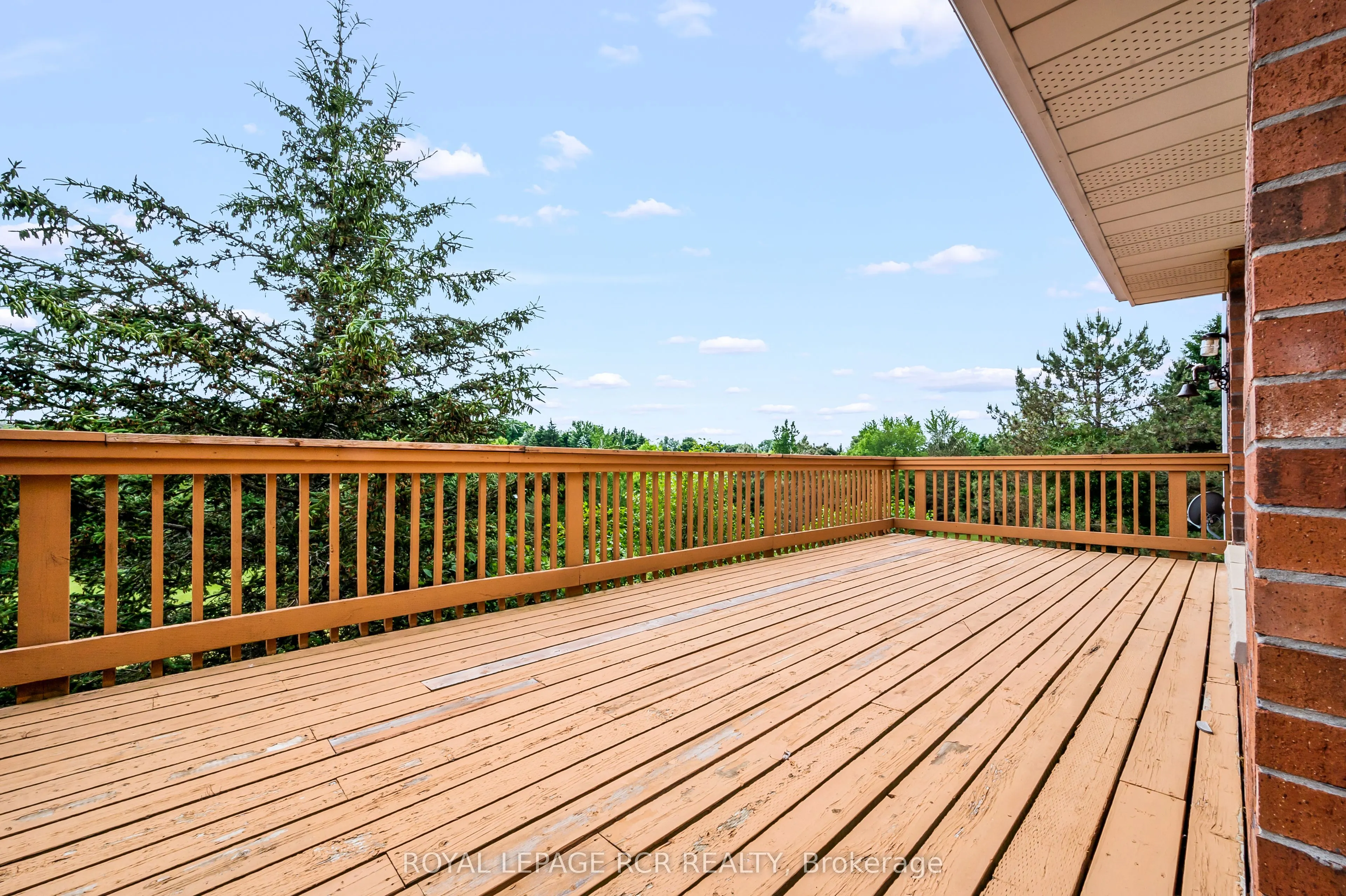 6 Cedar Ridge Court