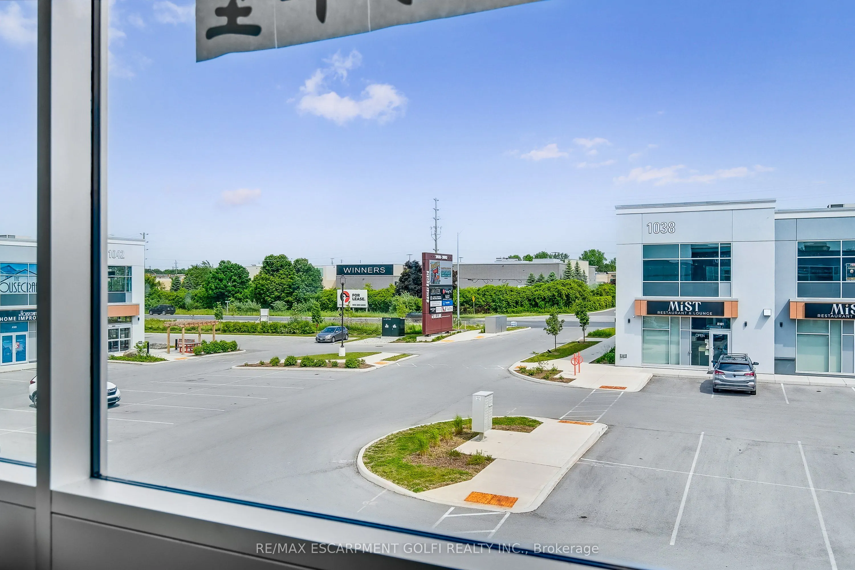 1040 GARNER Road W, #207