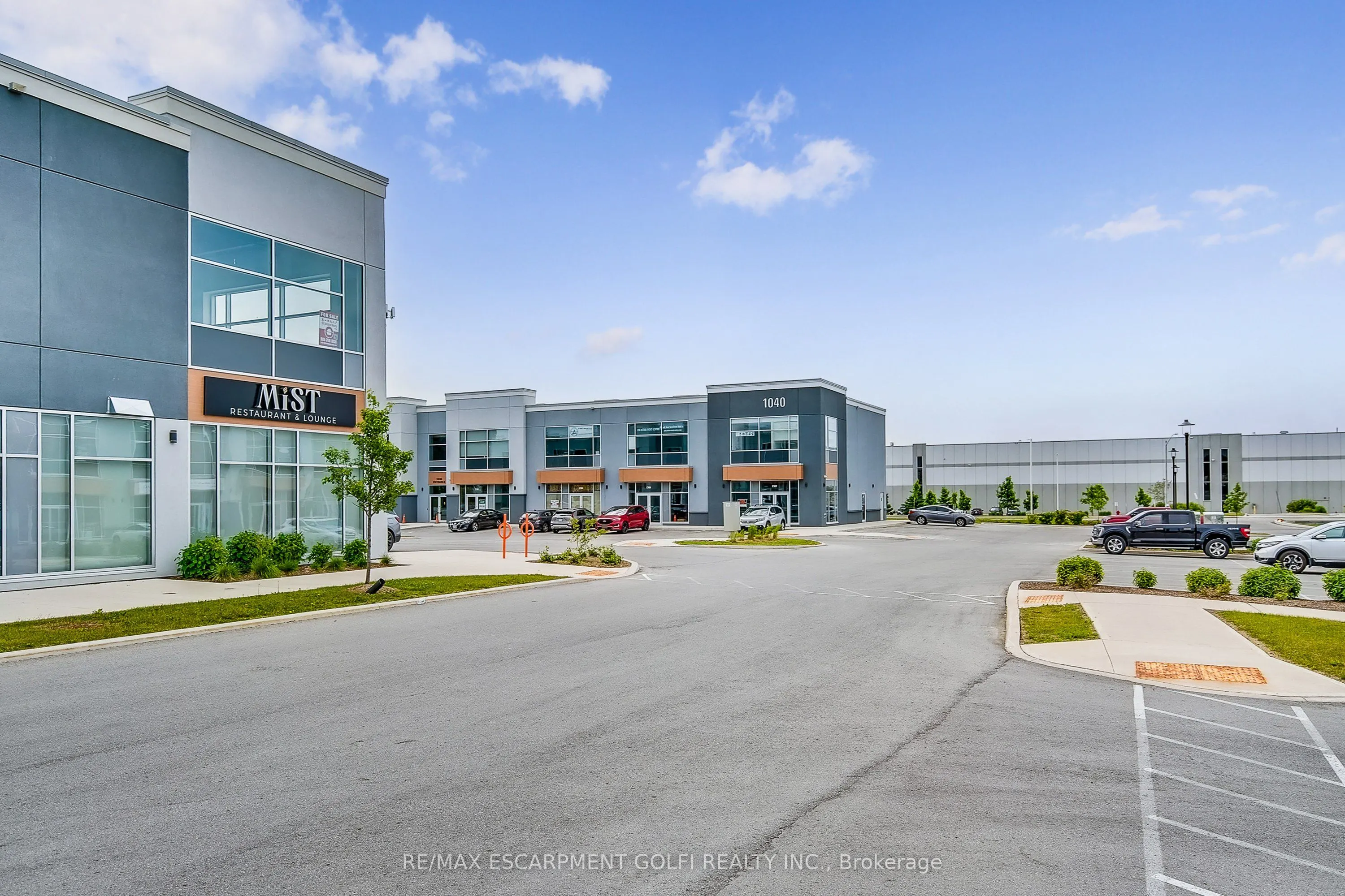 1040 GARNER Road W, #207