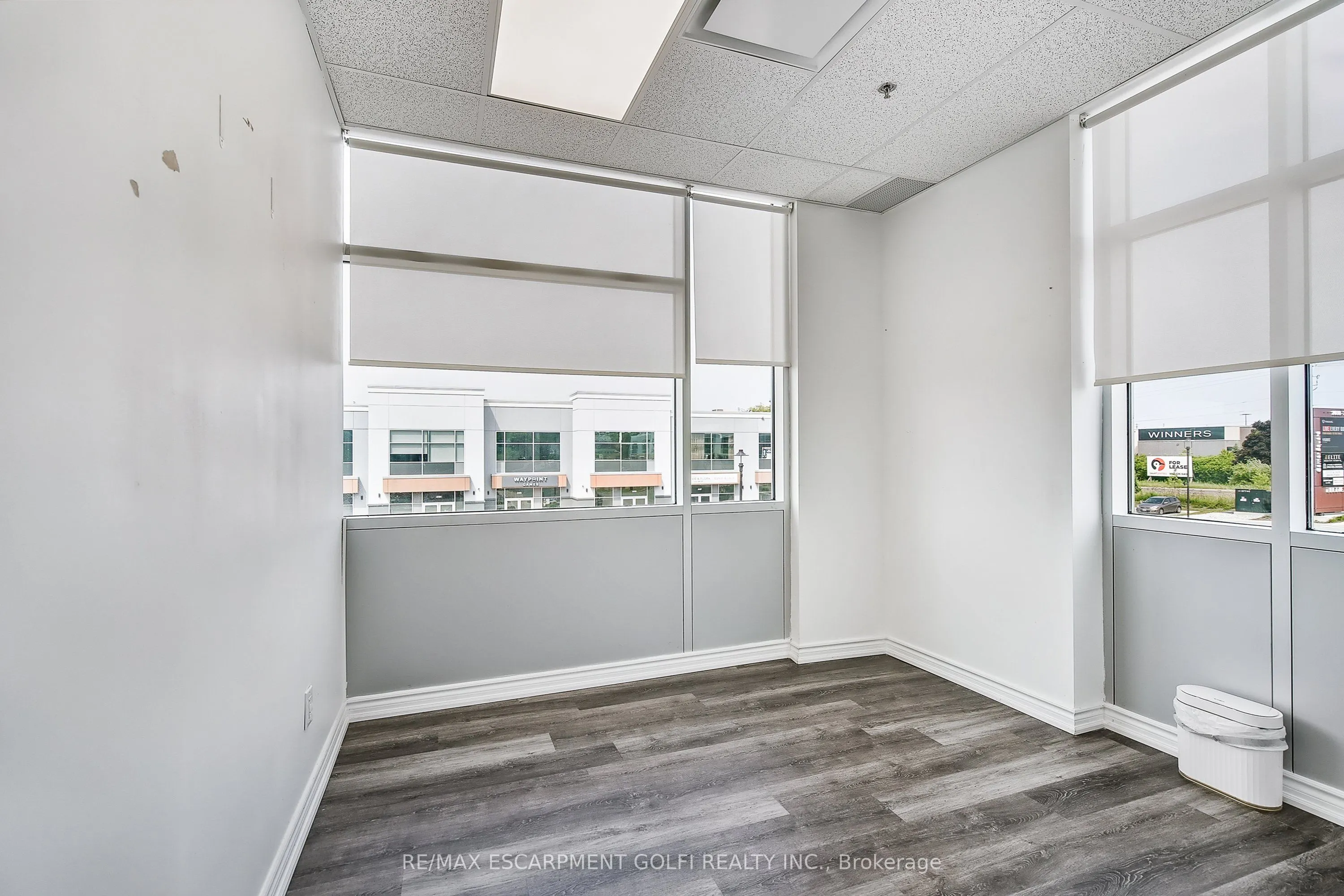 1040 GARNER Road W, #207