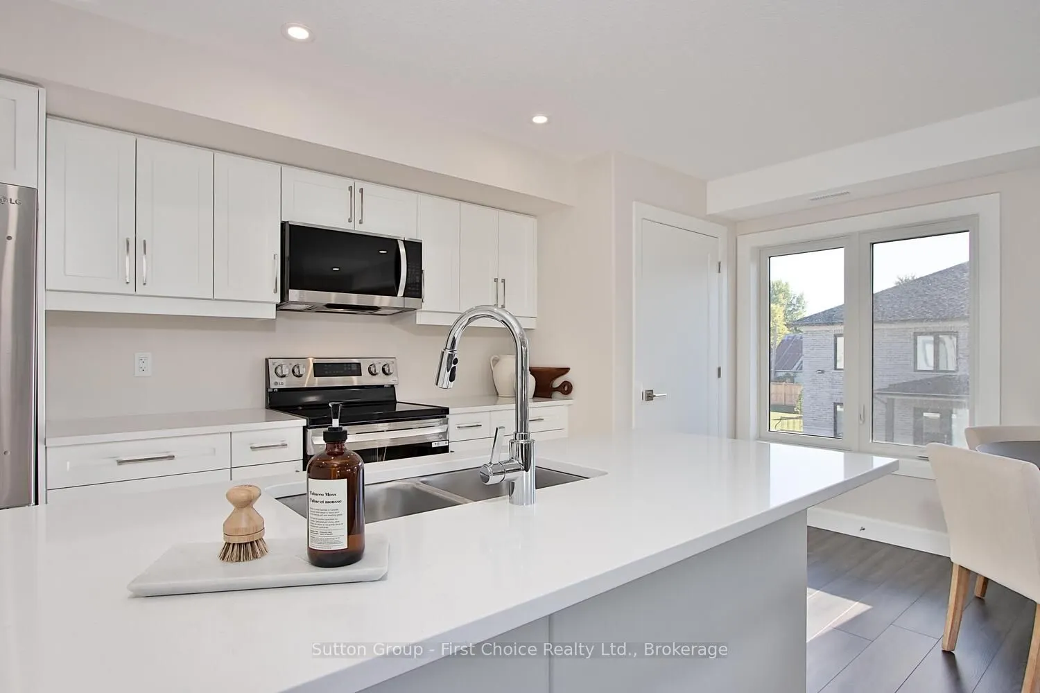 3202 VIVIAN Line, #45