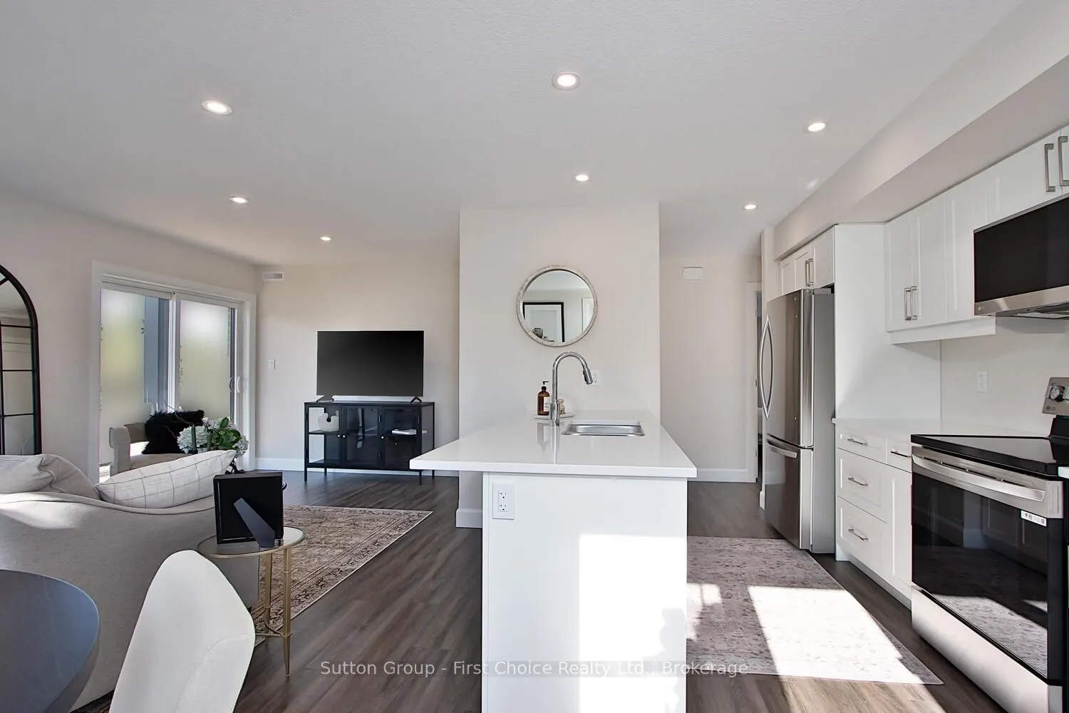 3202 VIVIAN Line, #40