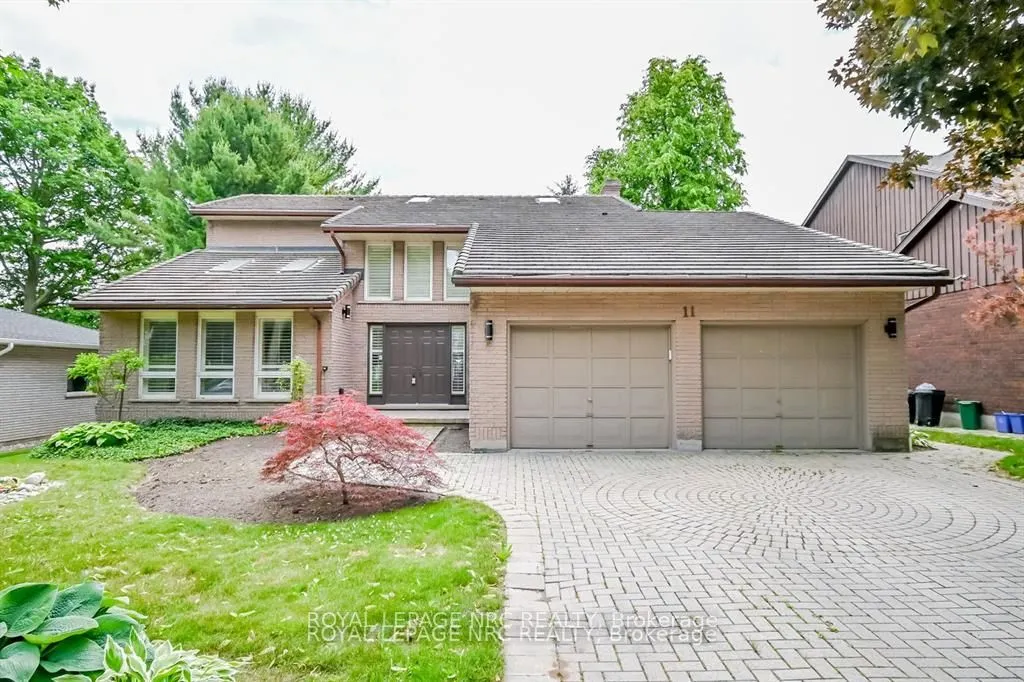 11 Forest Hill Crescent