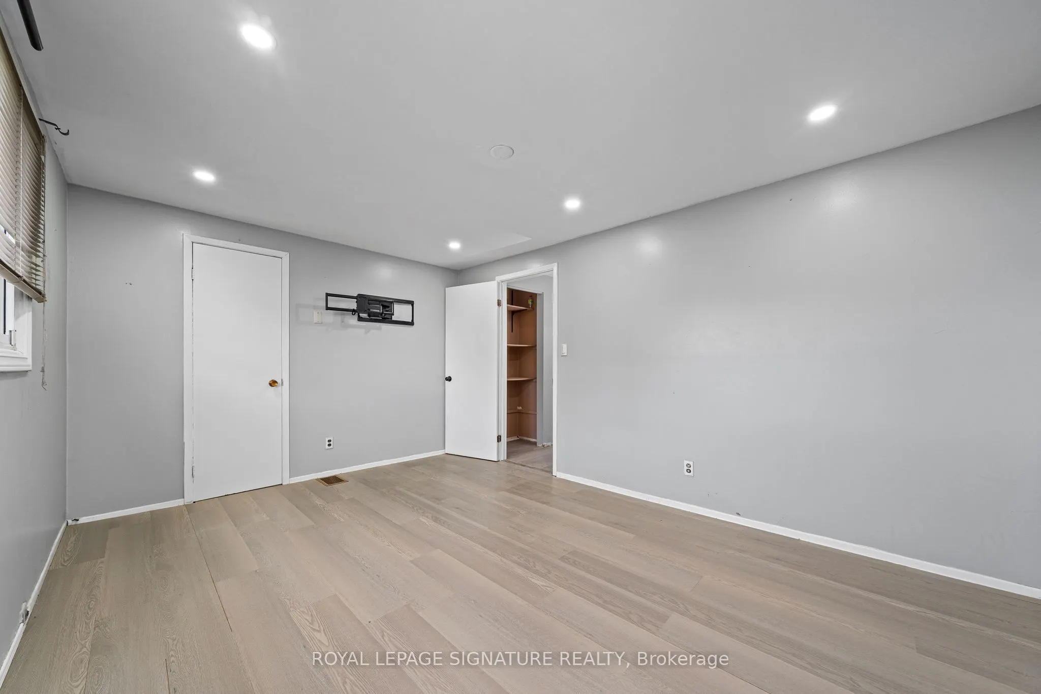 32A Crossley Drive