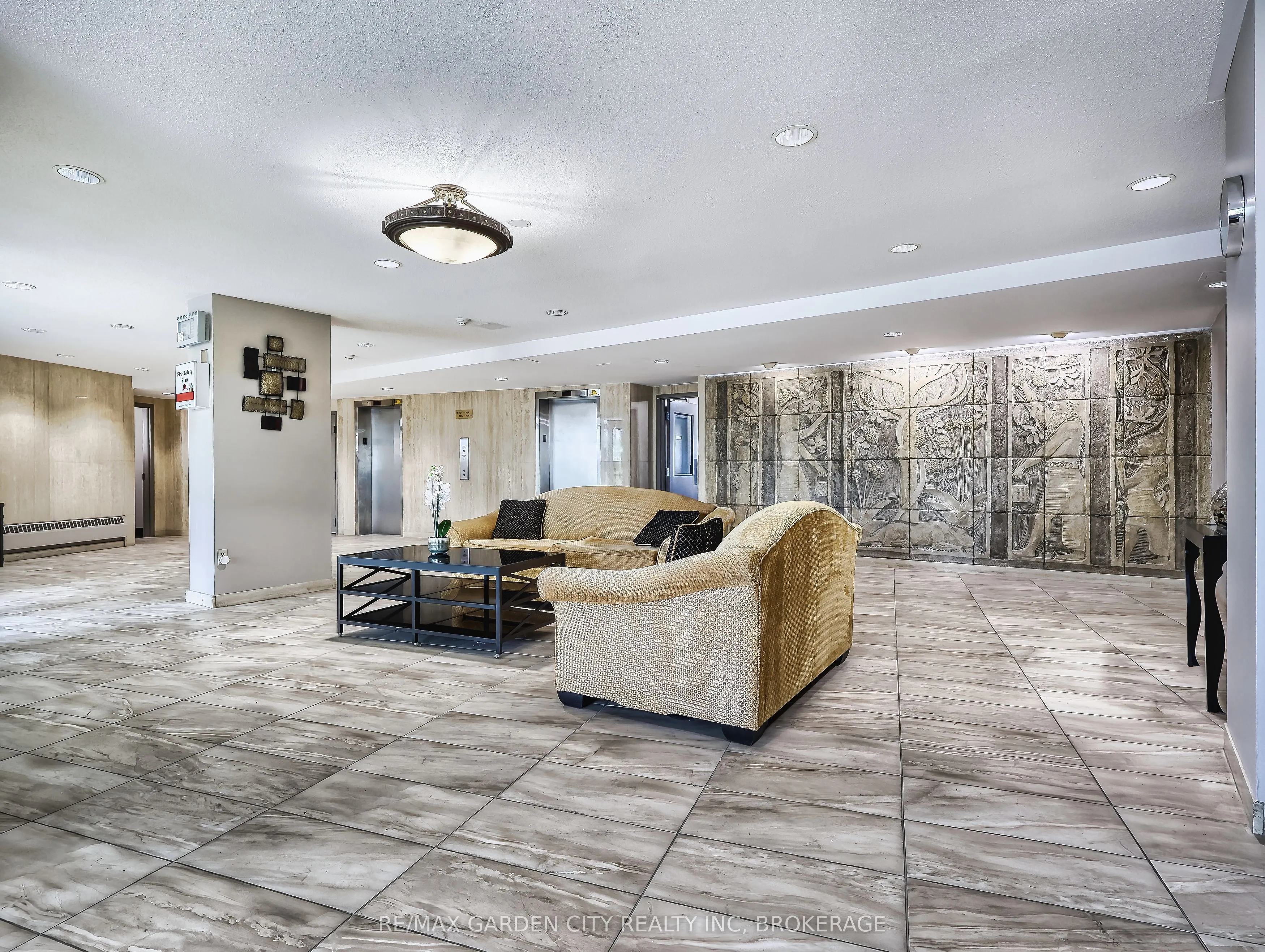 35 Towering Heights Boulevard #1002