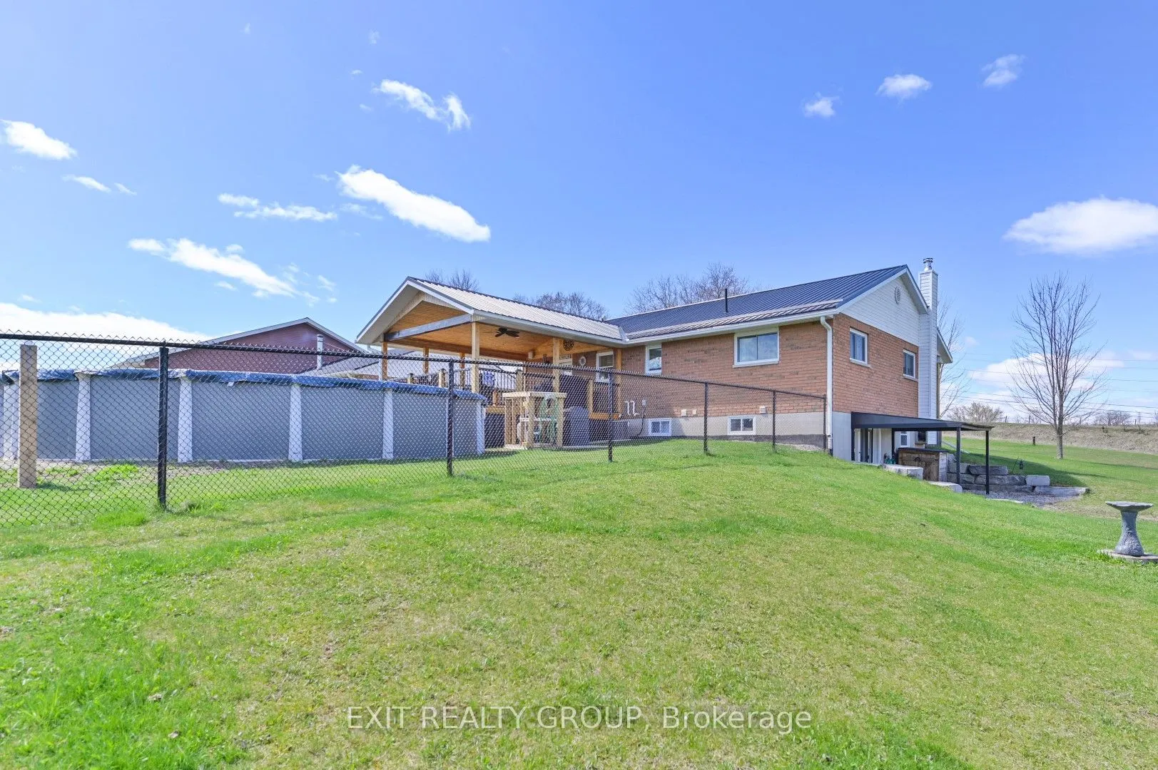 1690 Wallbridge Loyalist Road