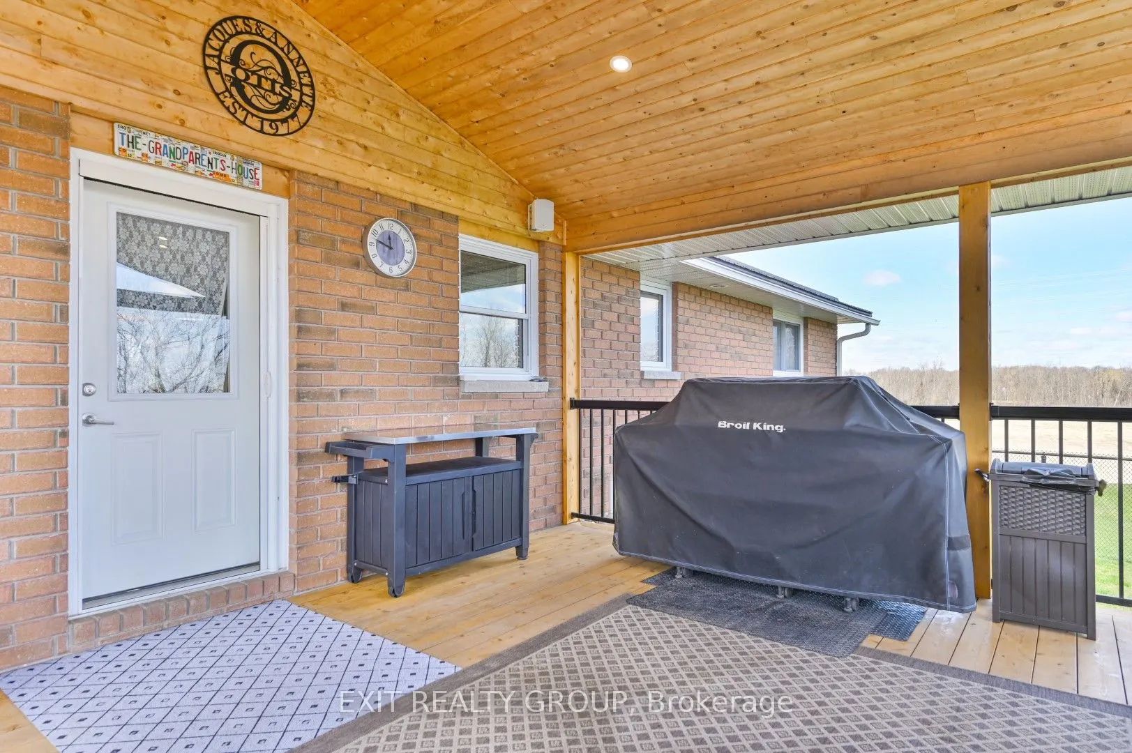 1690 Wallbridge Loyalist Road