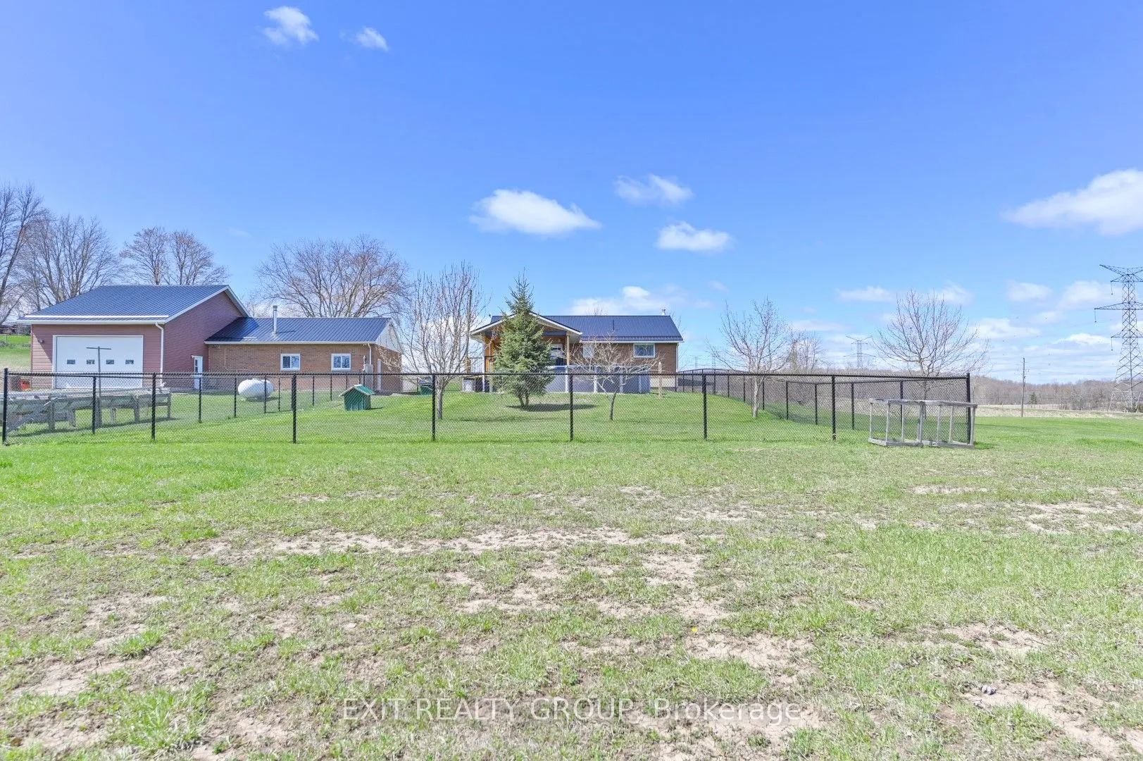 1690 Wallbridge Loyalist Road