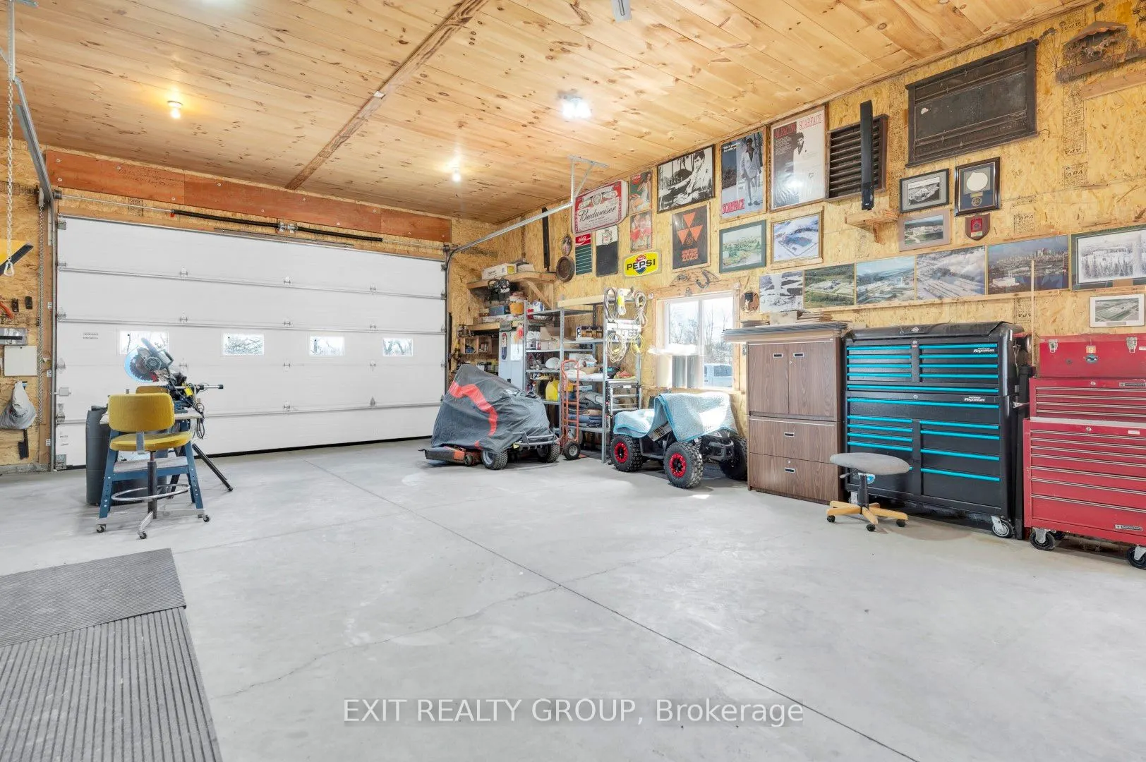 1690 Wallbridge Loyalist Road