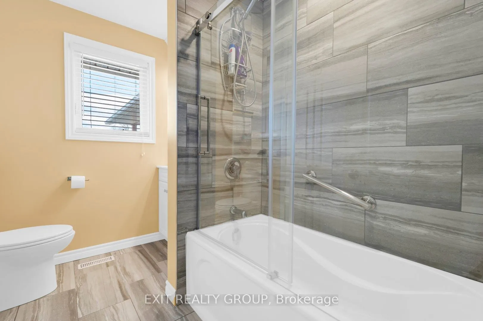 1690 Wallbridge Loyalist Road