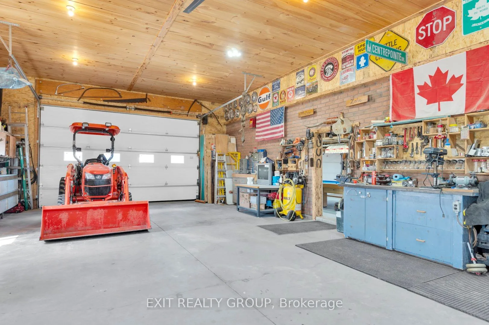 1690 Wallbridge Loyalist Road