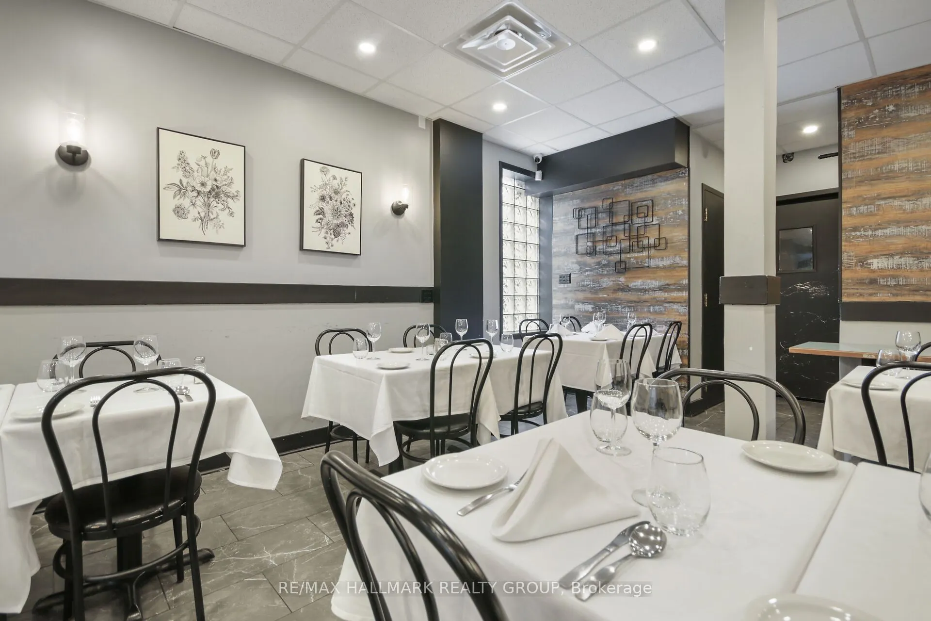 641 SOMERSET Street W