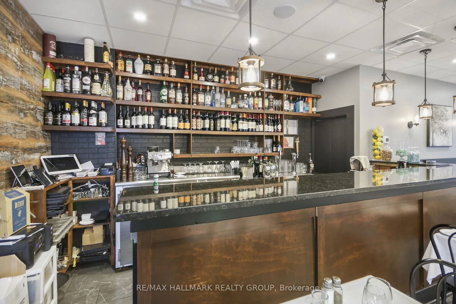 641 SOMERSET Street W