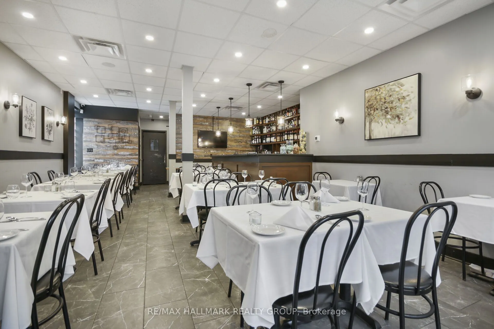 641 SOMERSET Street W