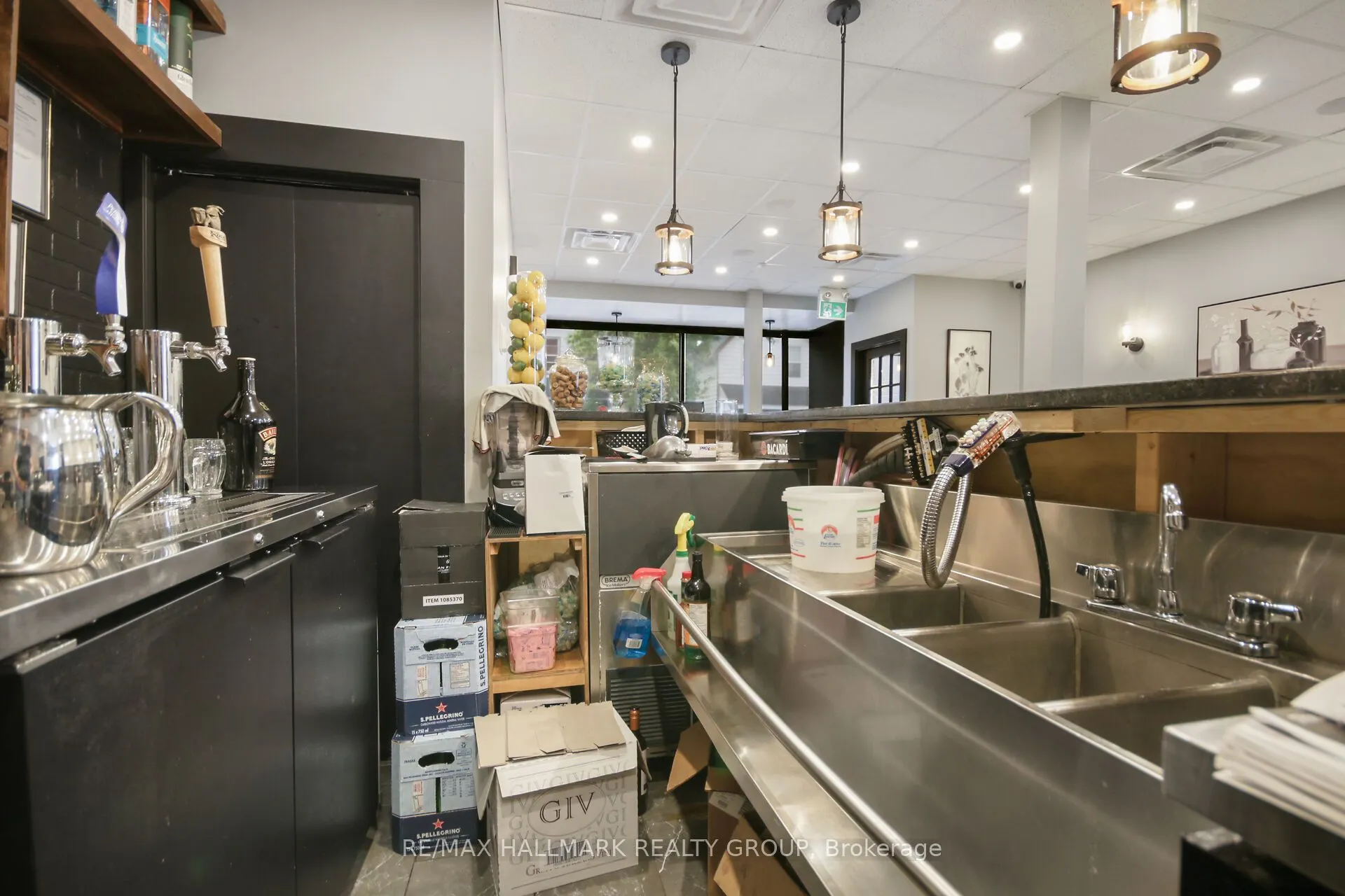 641 SOMERSET Street W