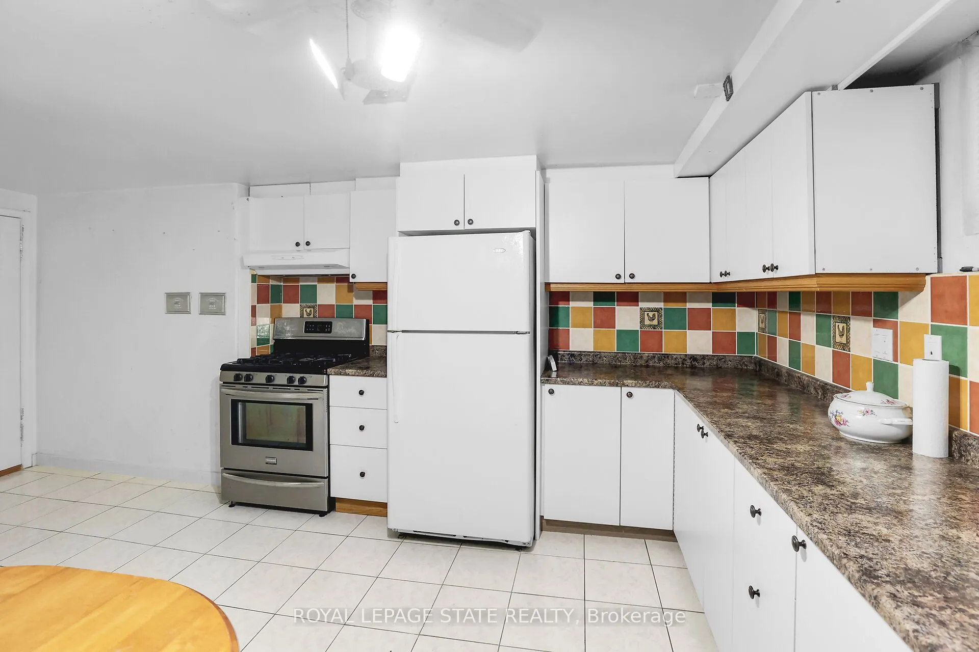 280A Main Street W