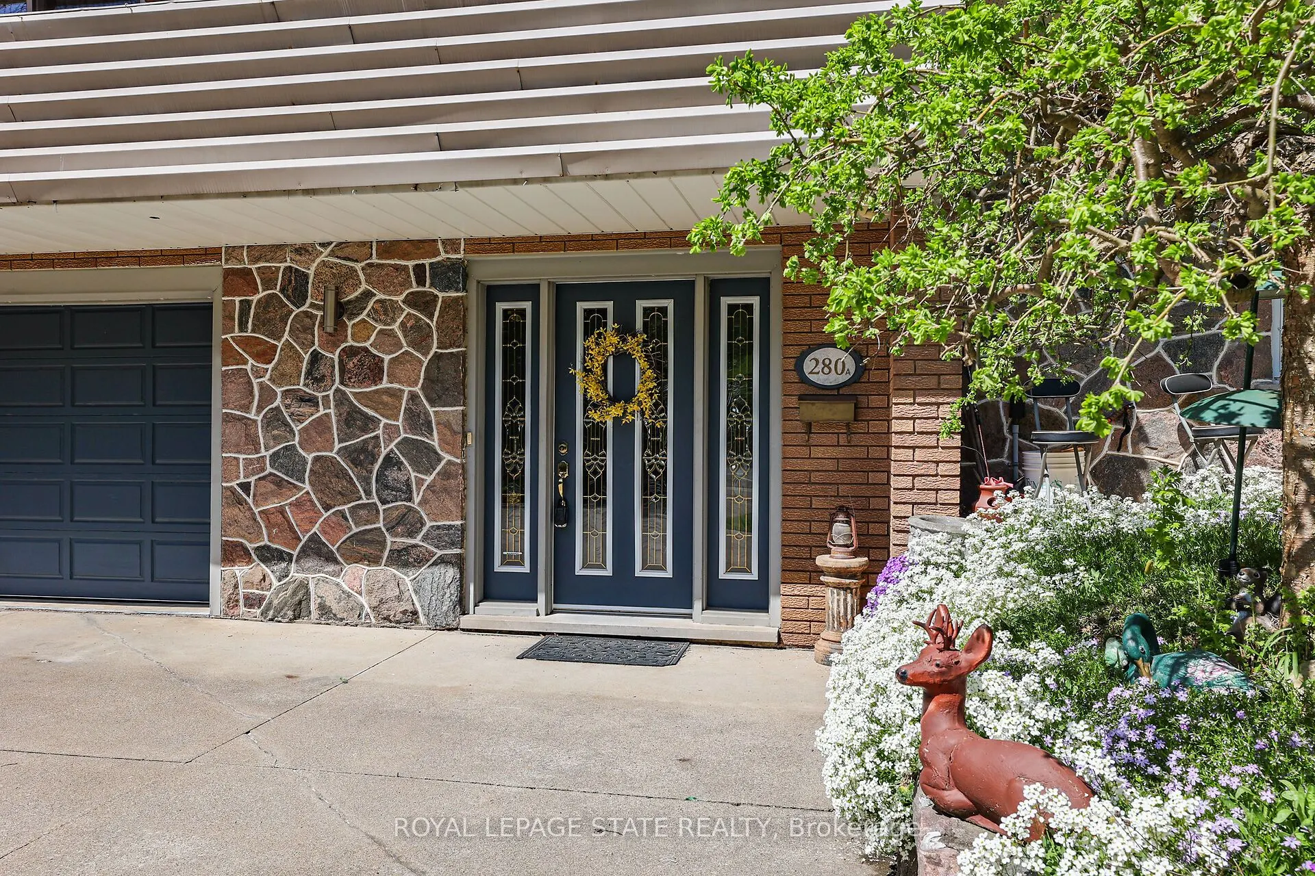 280A Main Street W