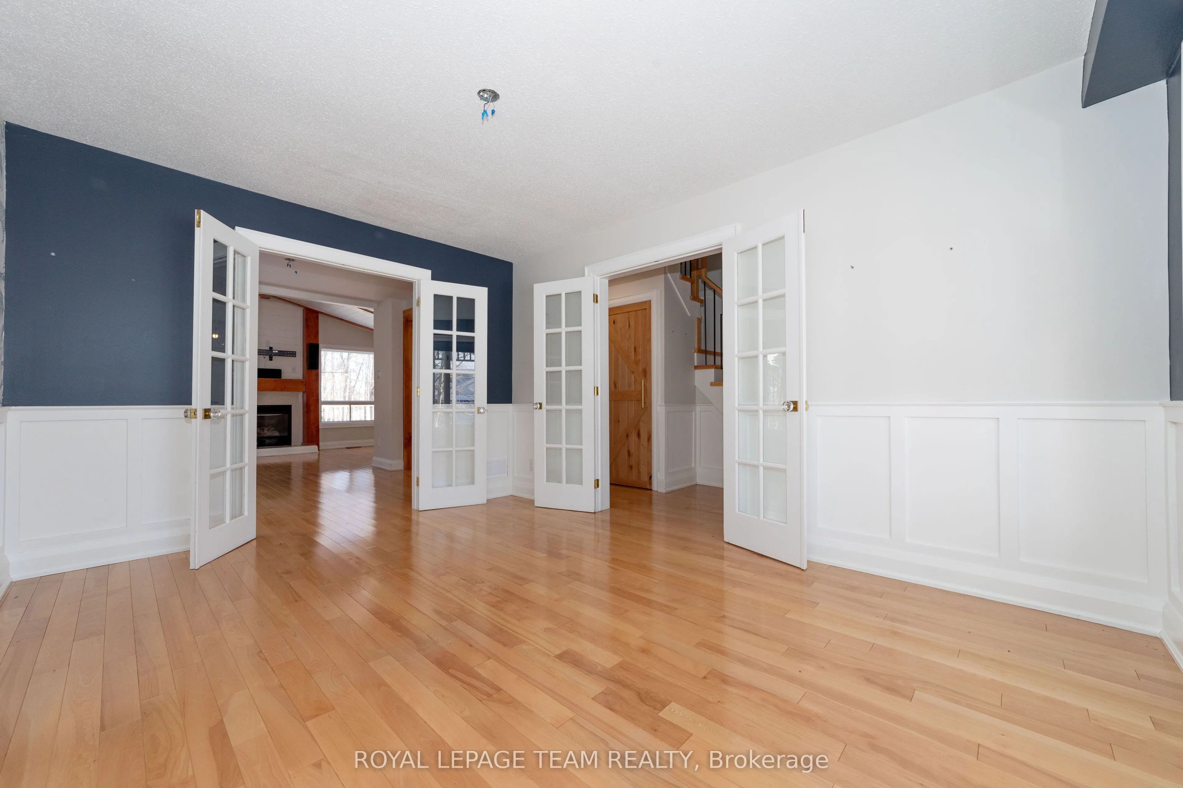 2207 Nature Trail Crescent