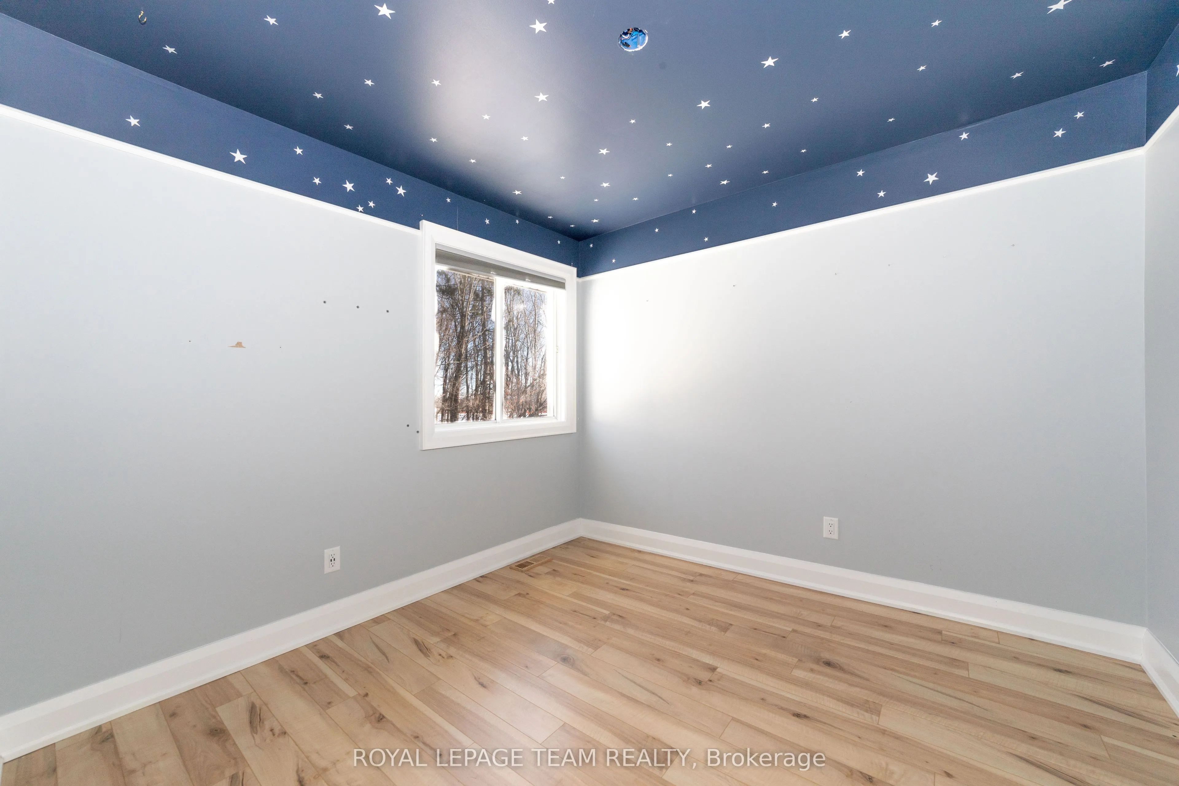 2207 Nature Trail Crescent