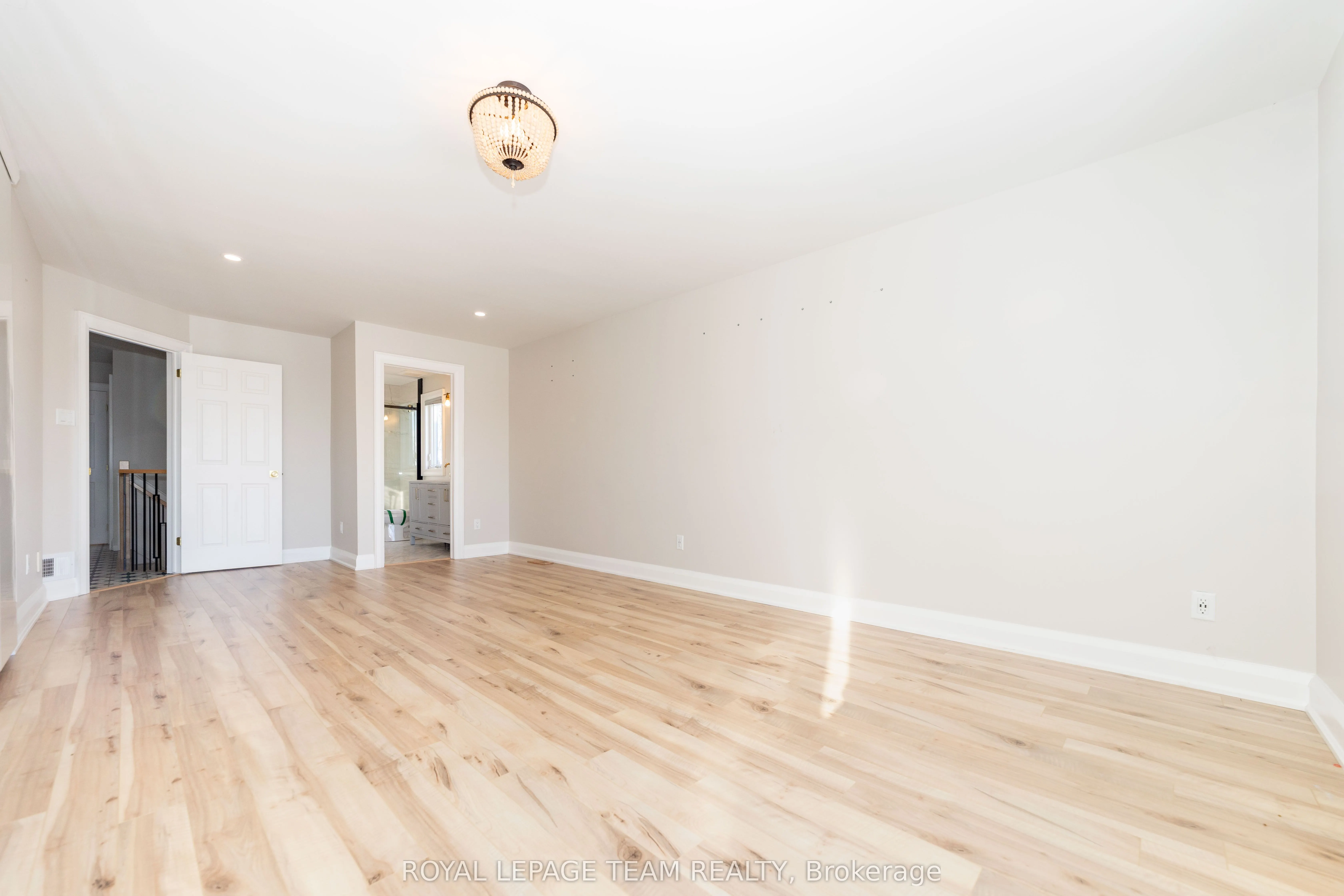 2207 Nature Trail Crescent