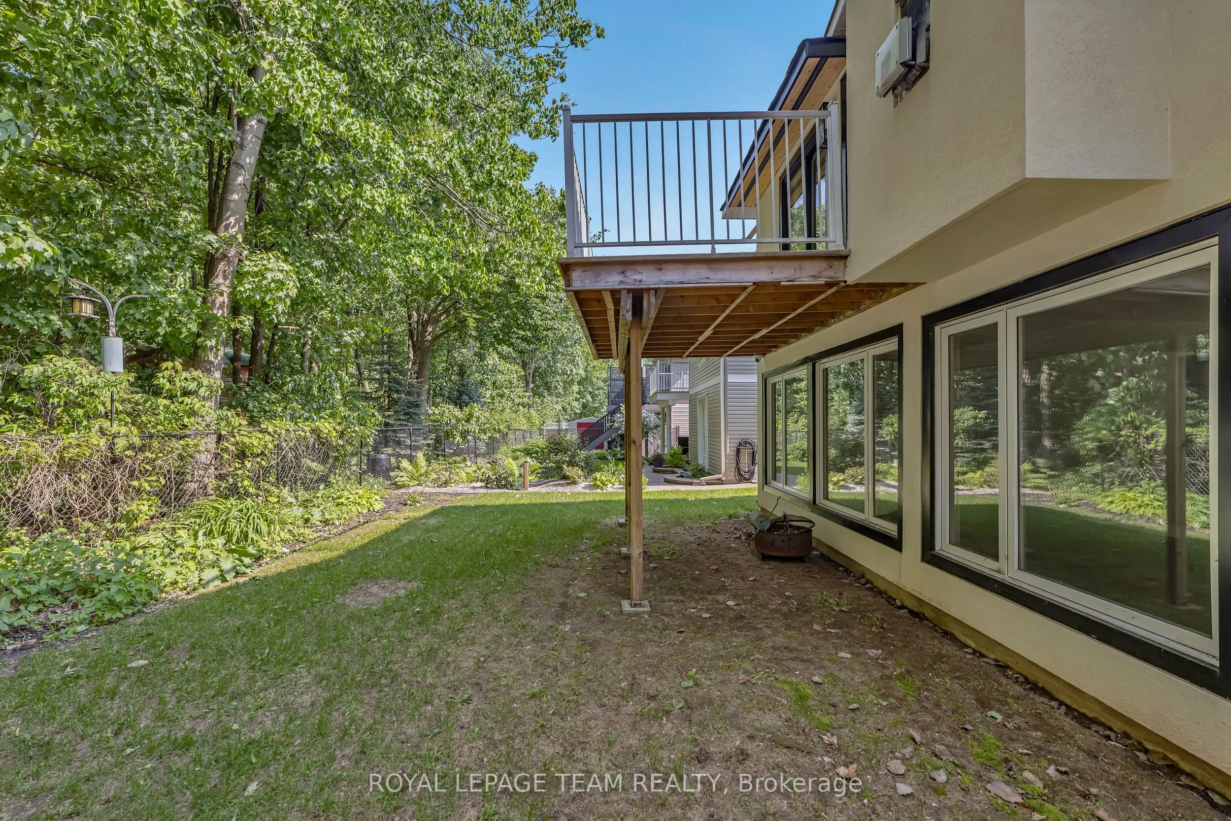2207 Nature Trail Crescent