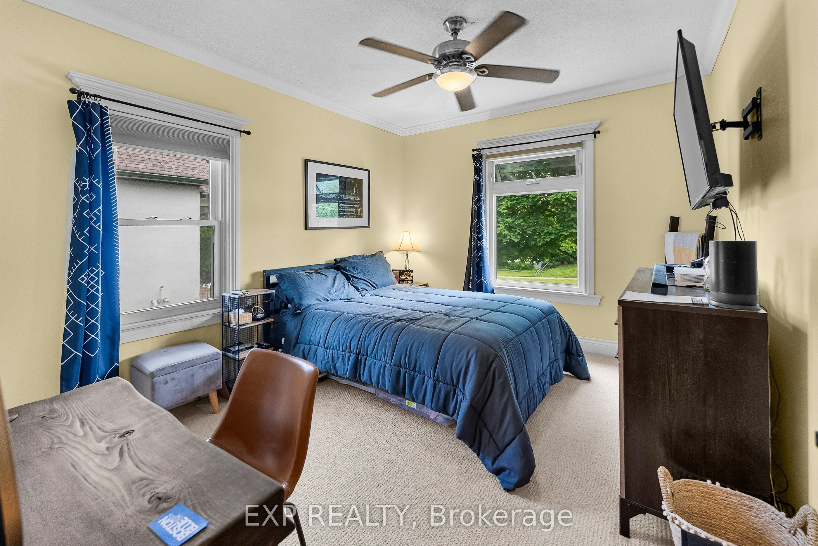36 St. David Street W