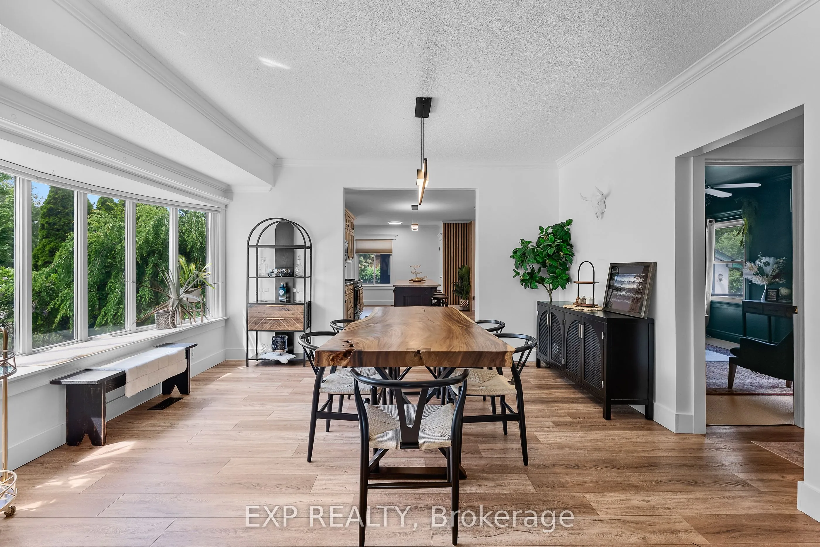 36 St. David Street W