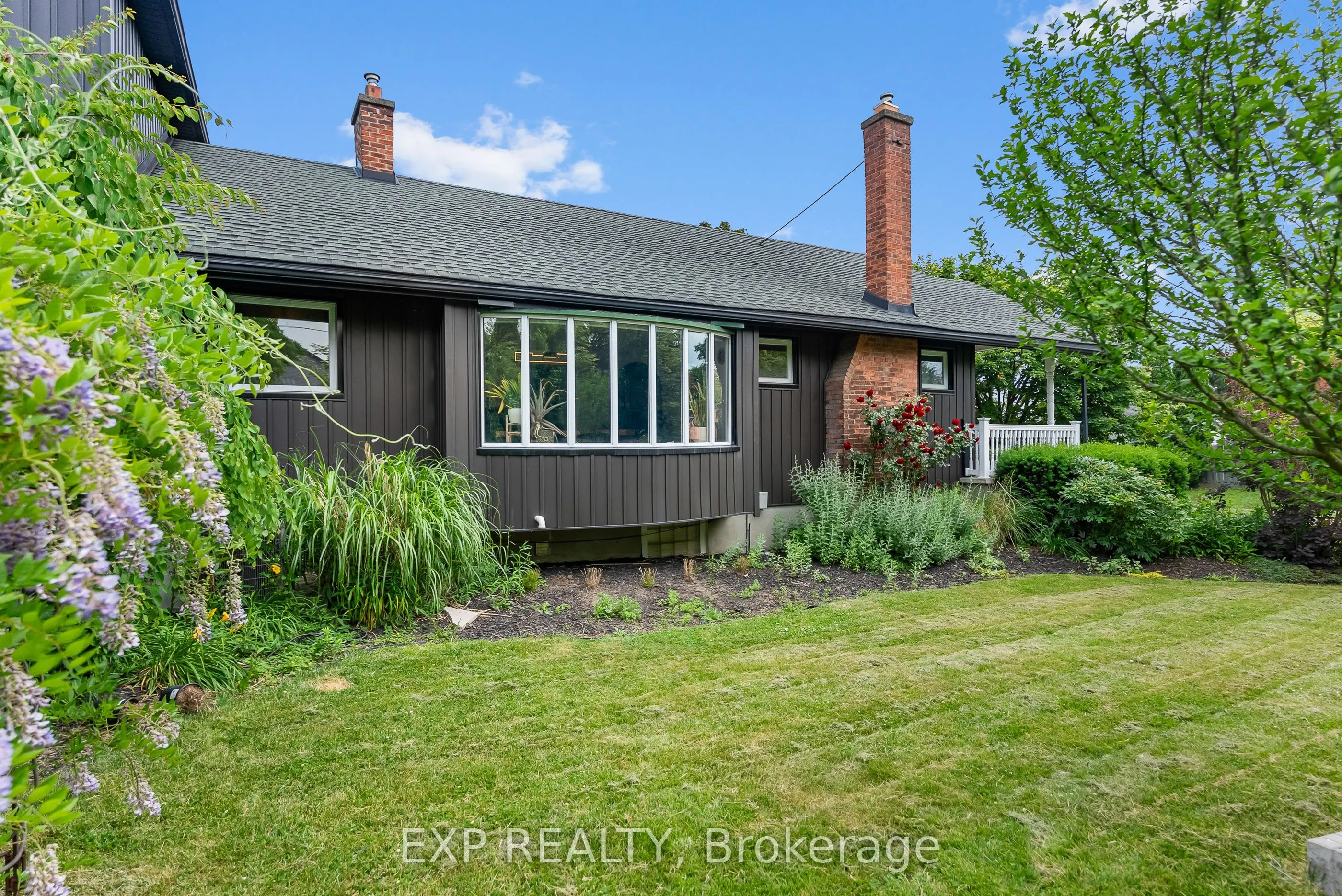 36 St. David Street W