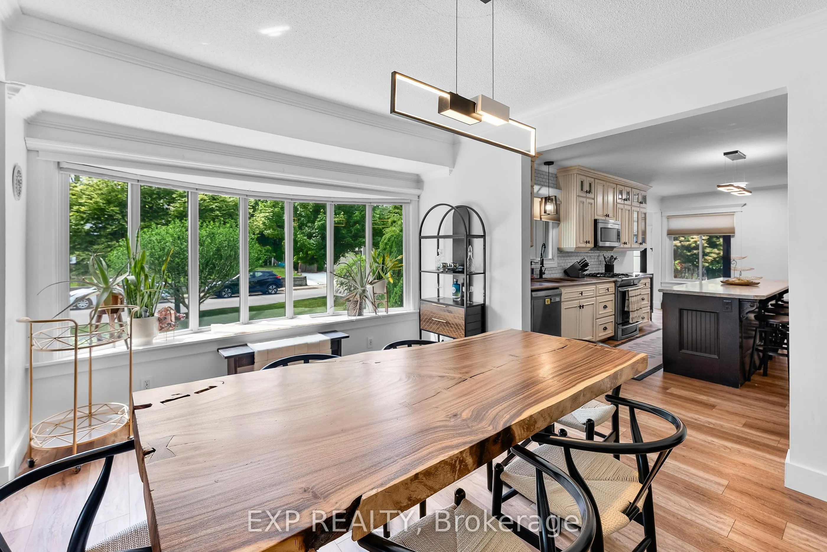 36 St. David Street W