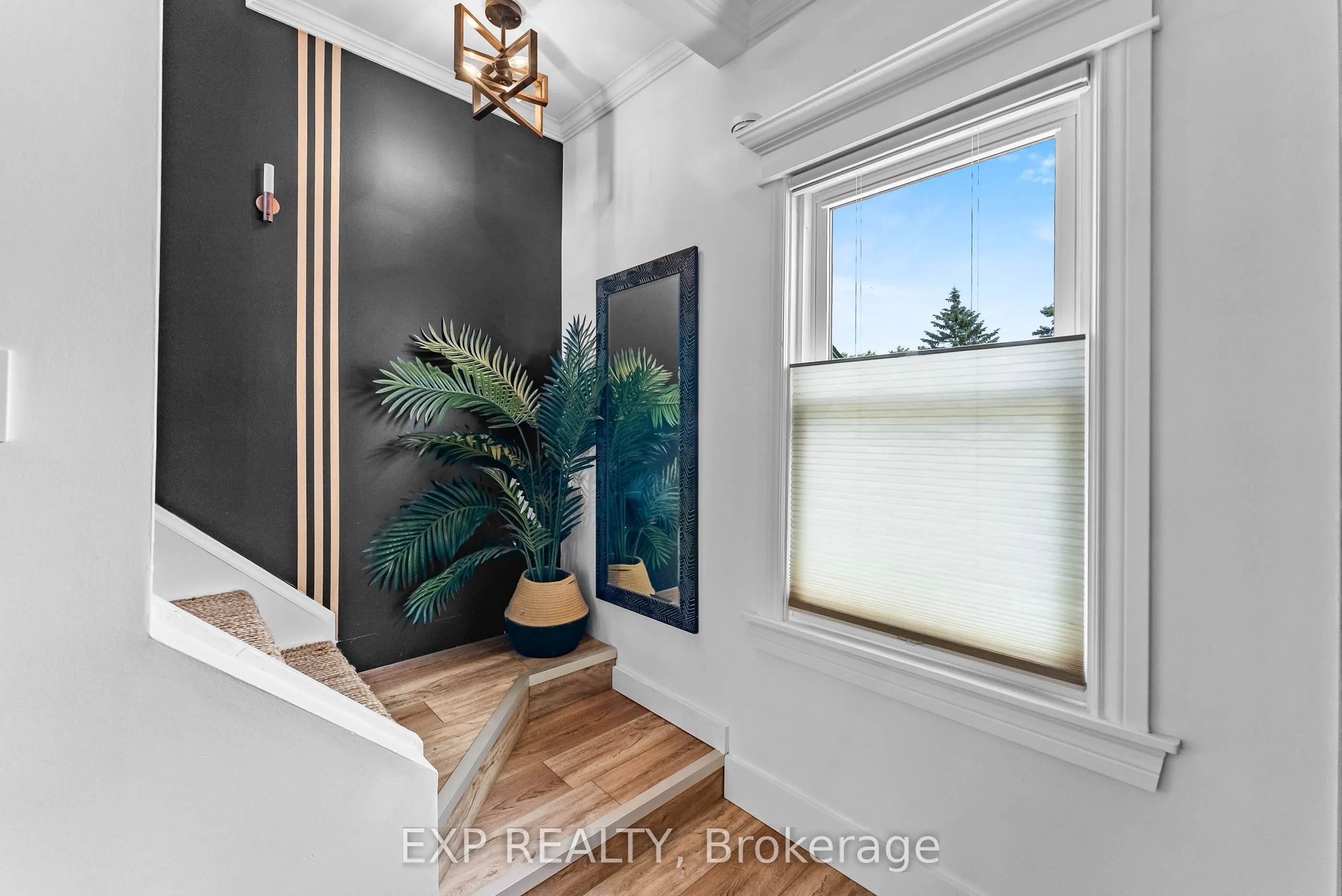36 St. David Street W