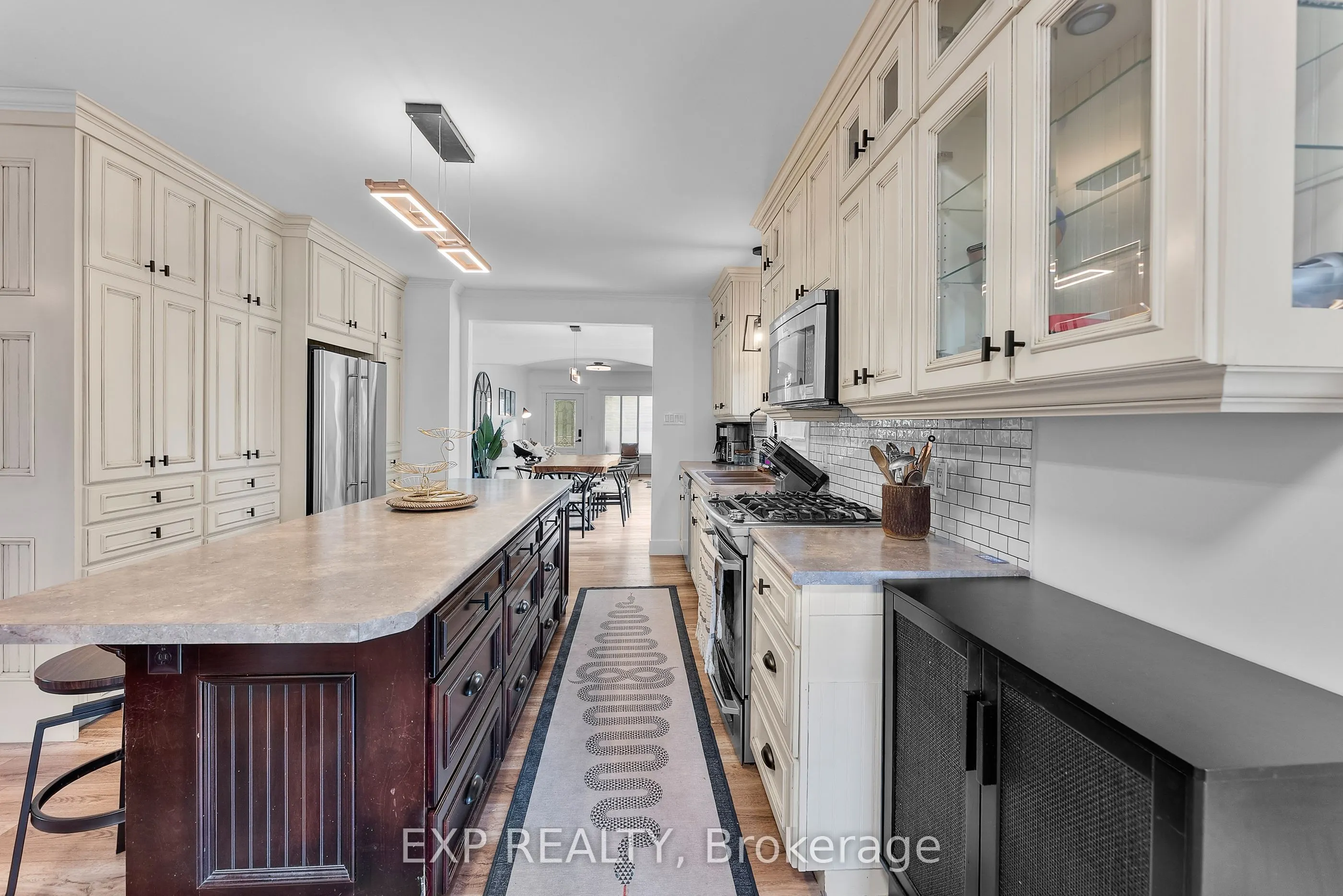 36 St. David Street W