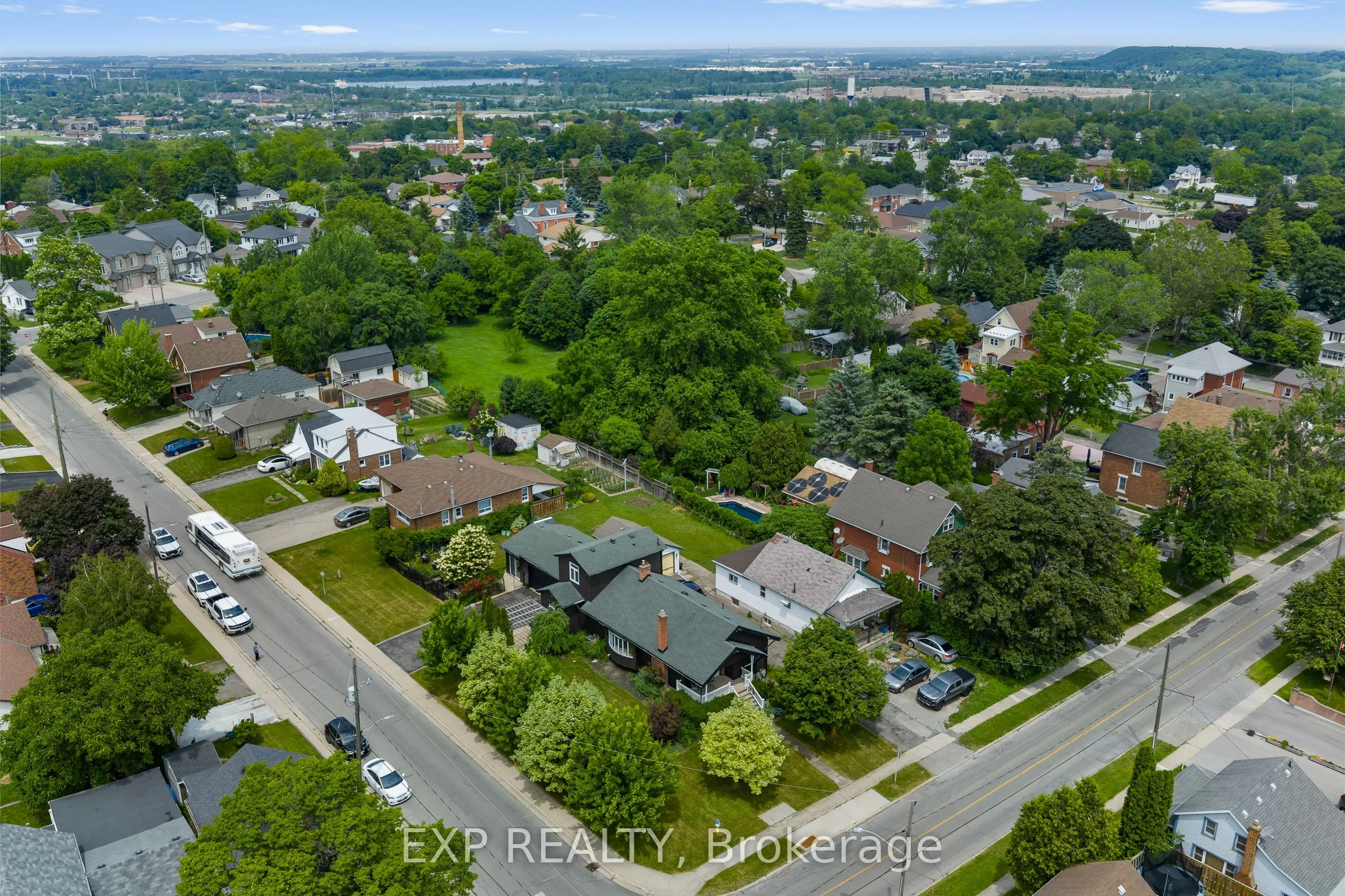 36 St. David Street W