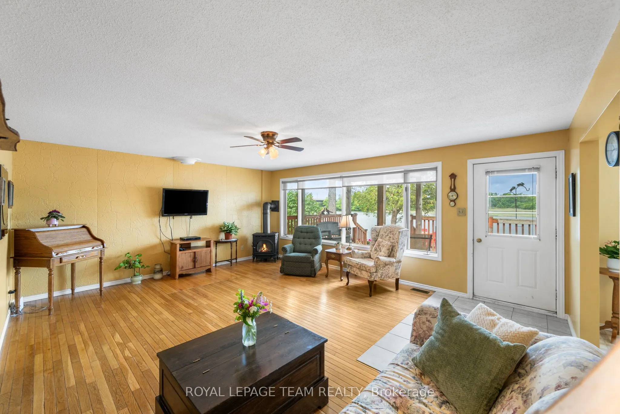 2733 Rideau Glen Lane