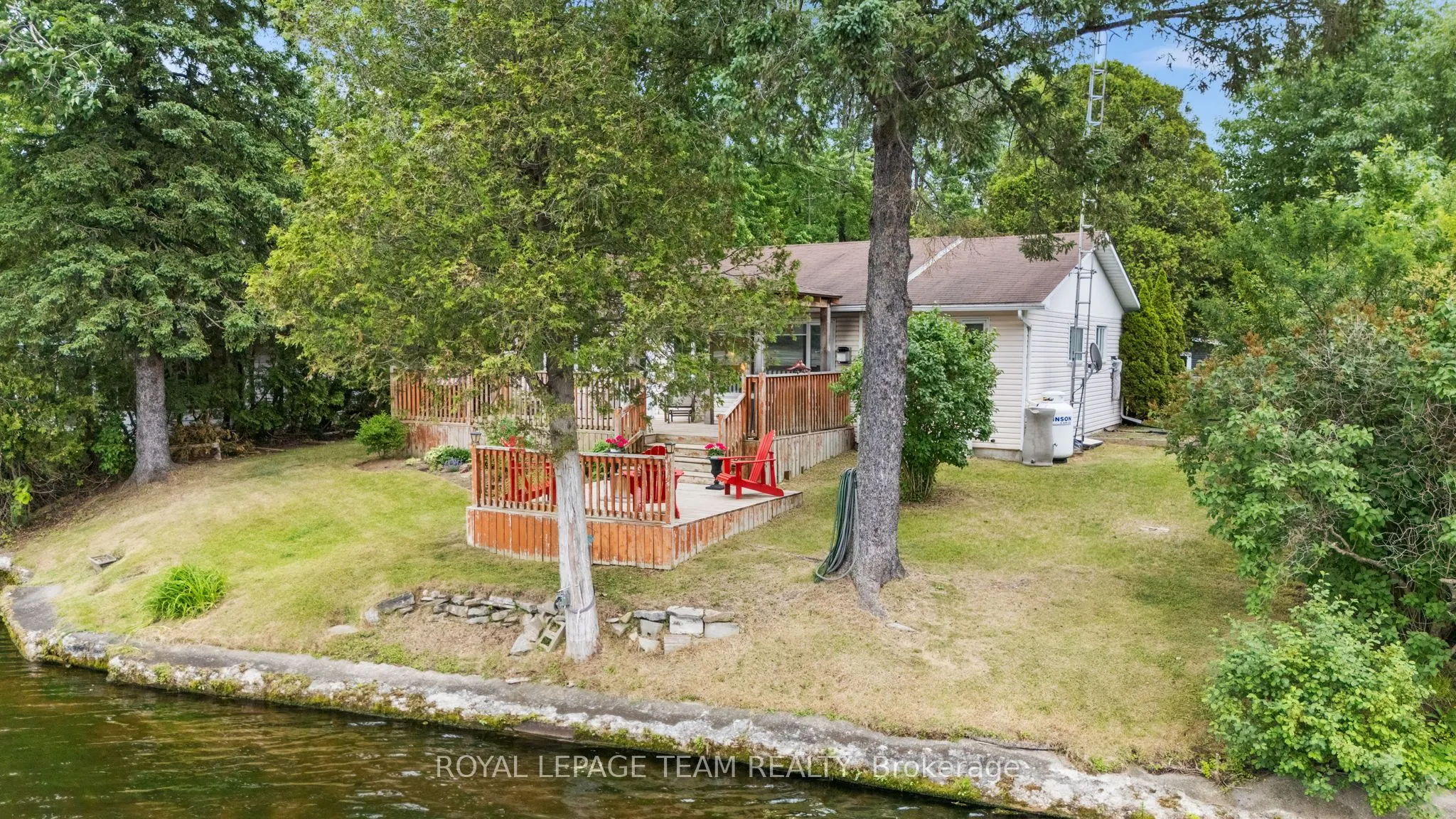 2733 Rideau Glen Lane