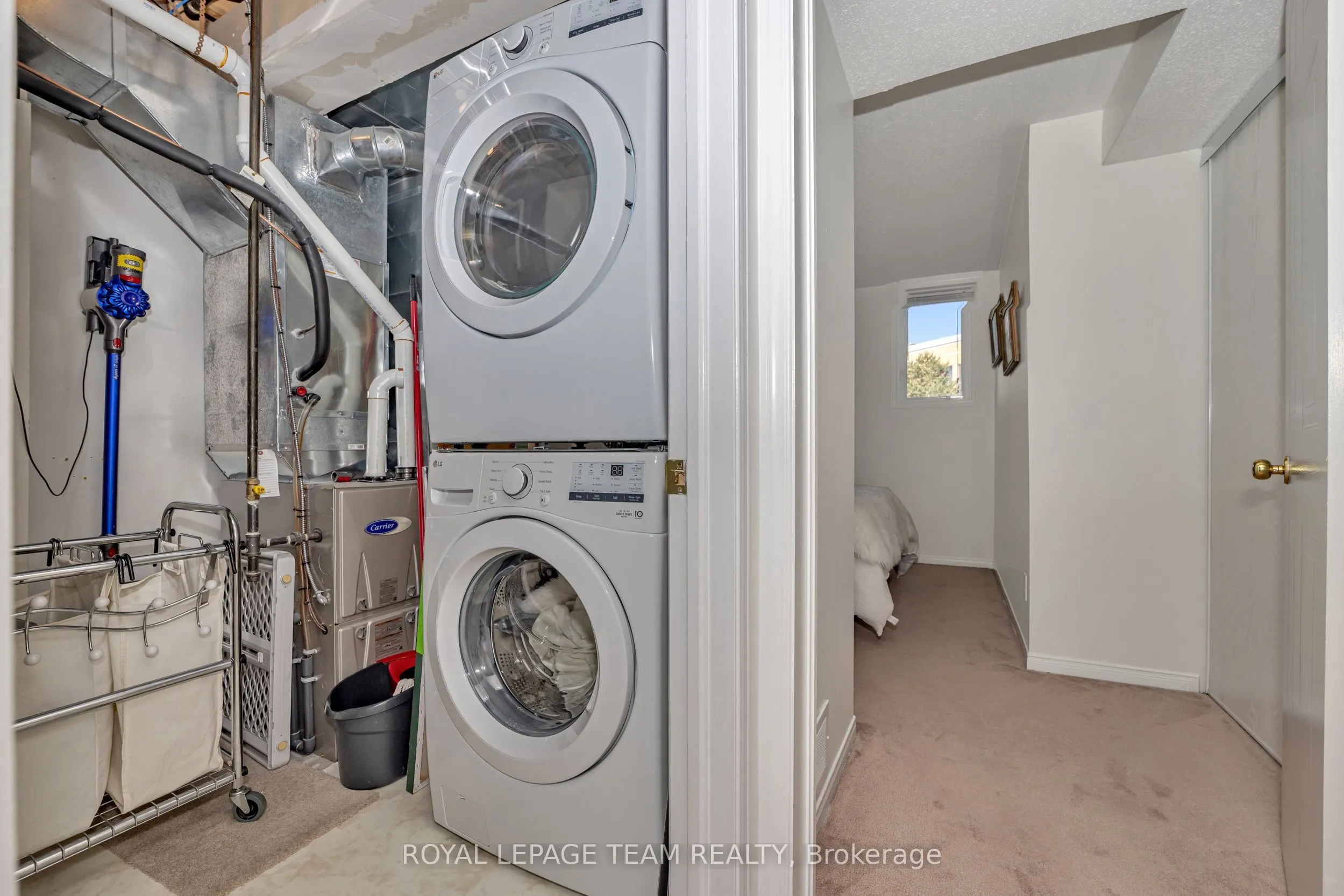 85 Cresthaven Drive, #6